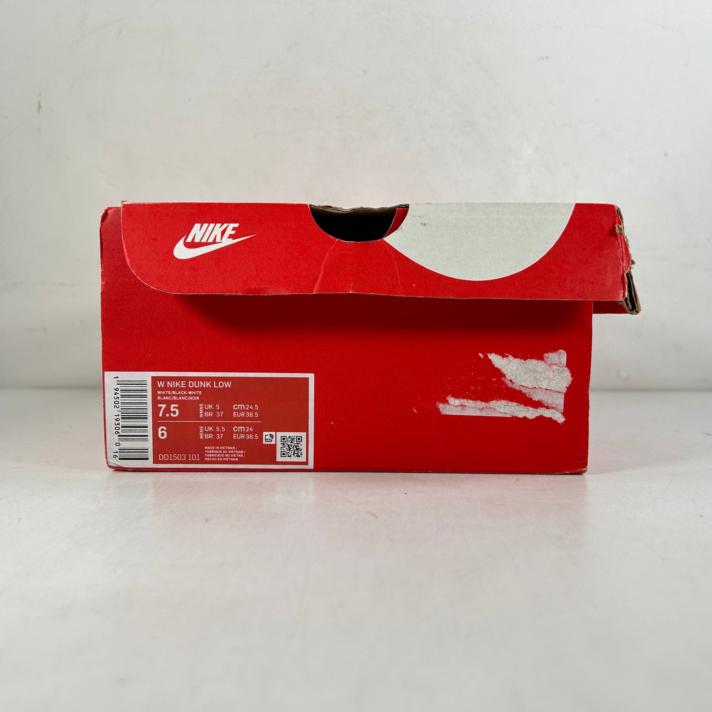 DD1503 101 Wmns Nike Dunk Low Retro White Black Panda [USED] - 7.5 W (Used)