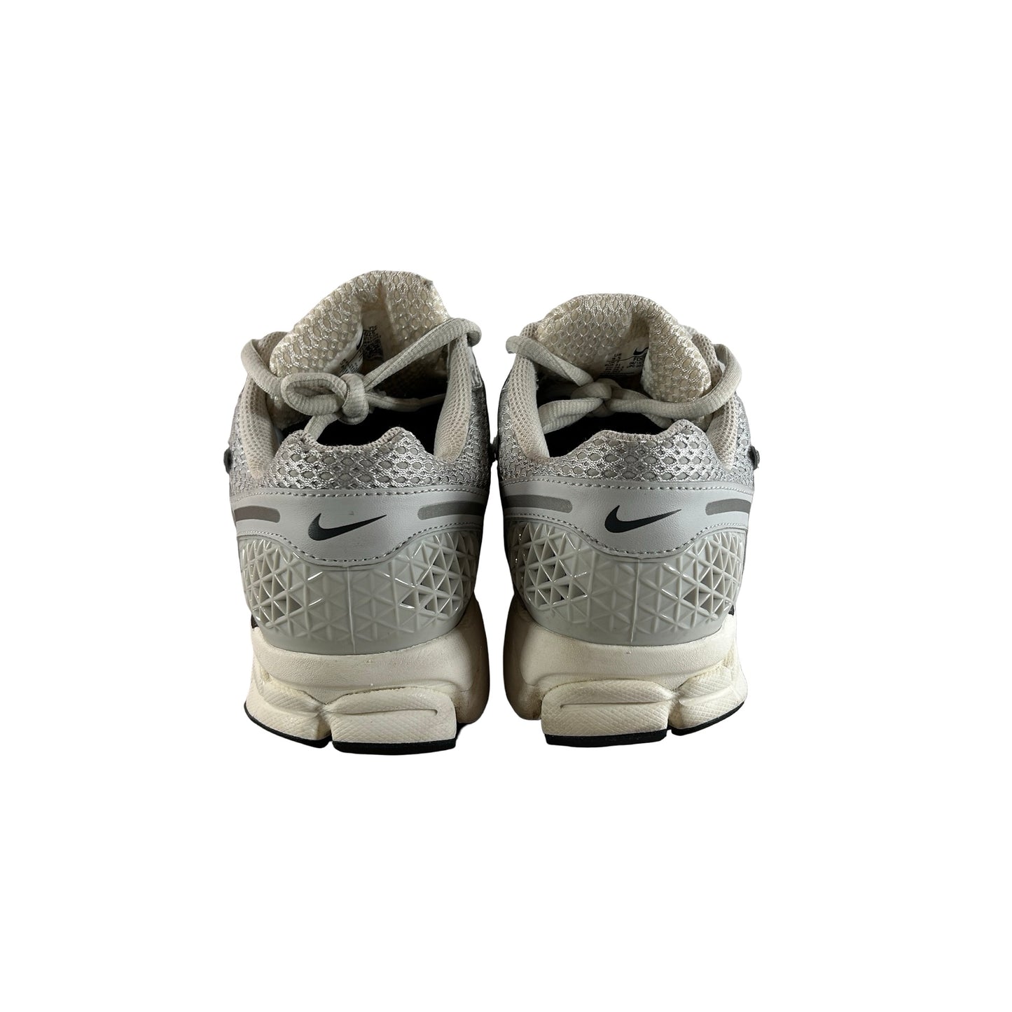 FD0884 025 Nike Zoom Vomero 5 Photon Dust Metallic Silver W [USED] - 9.5 W (Used2)