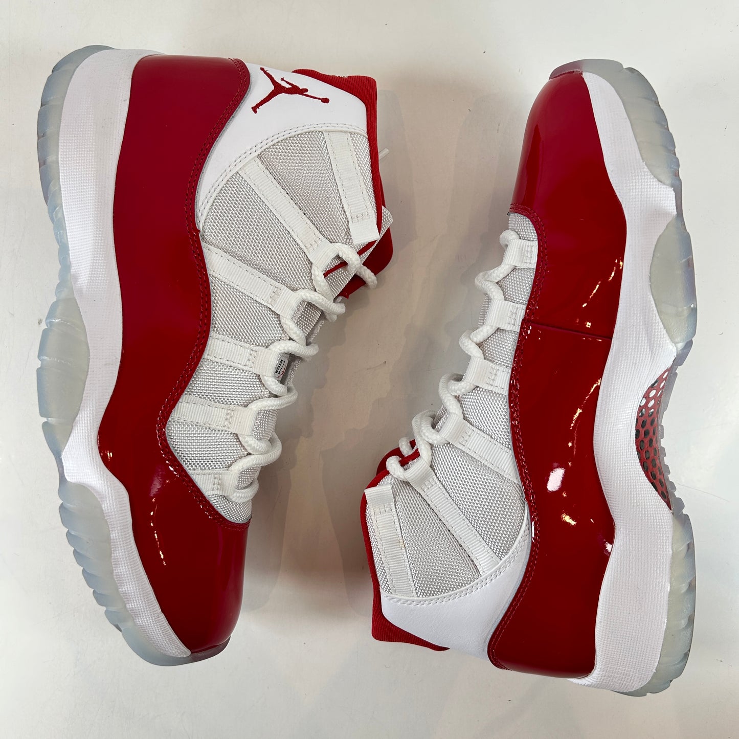 CT8012 116 Jordan 11 Retro Cherry (2022) [USED] - 9.5 M (VNDS)