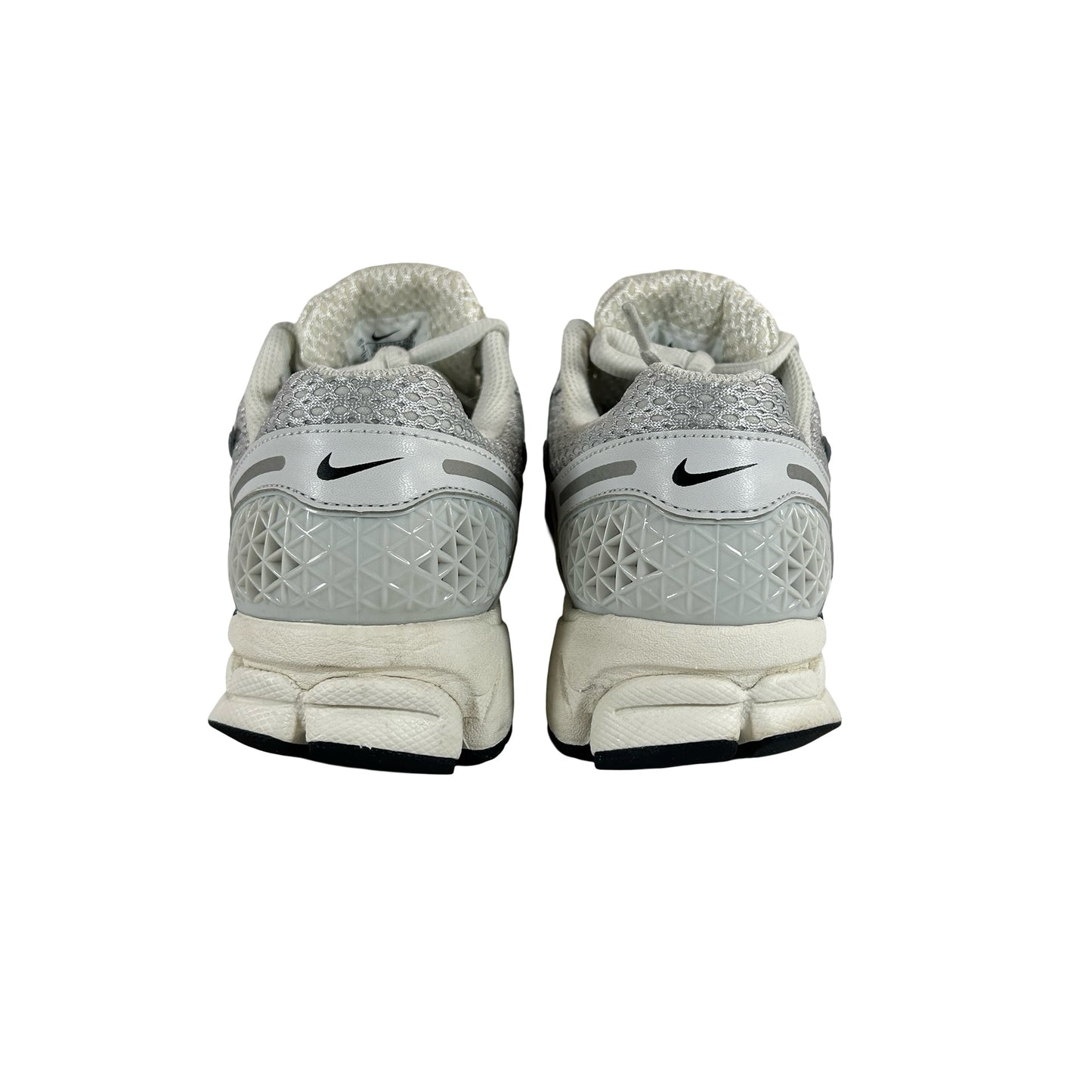 FD0884 025 Nike Zoom Vomero 5 Photon Dust Metallic Silver W [USED] - 7 W (Used2)