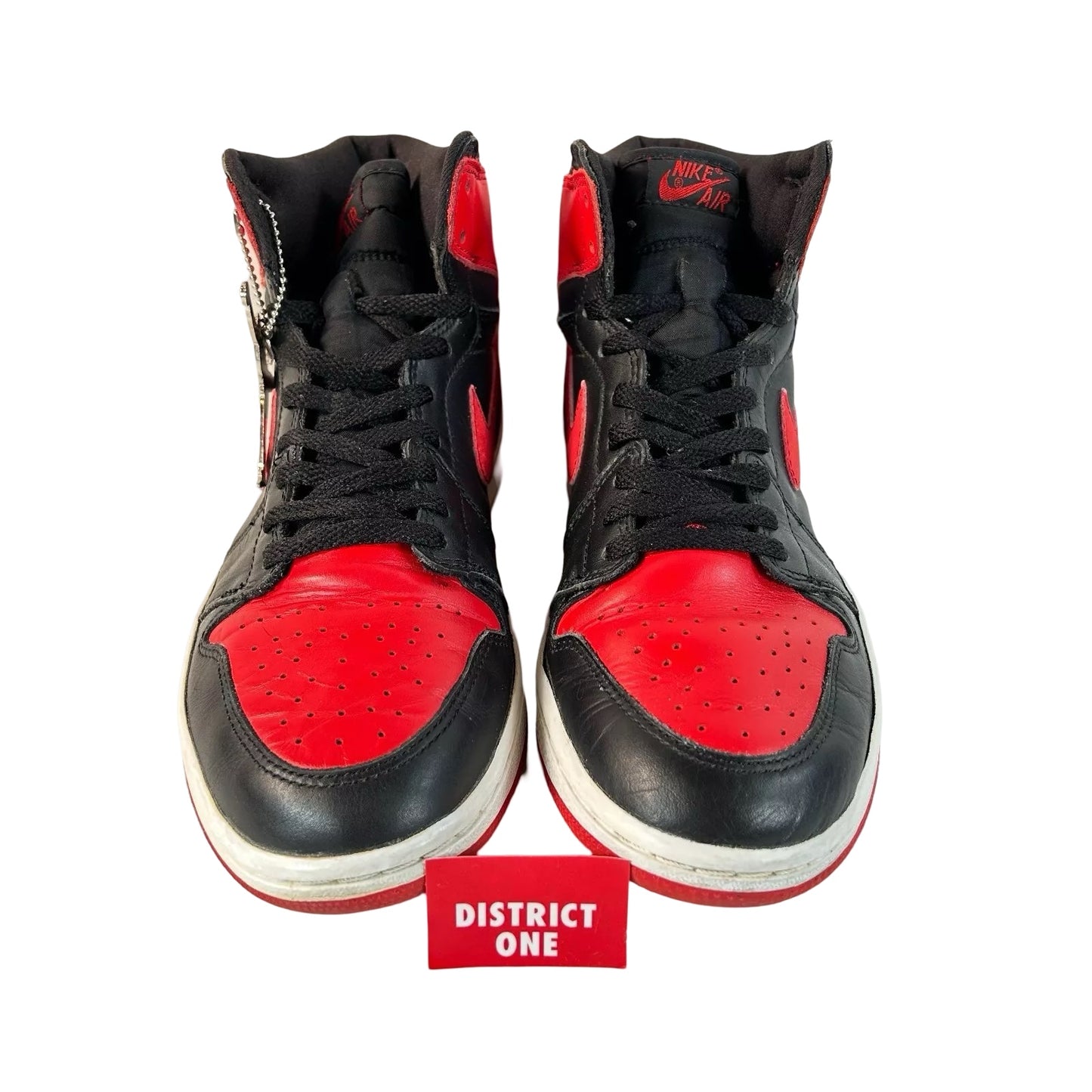 136066 061 Jordan 1 Retro Bred (2001) [USED] - 9 M (Used) (Slight Sole Separation)