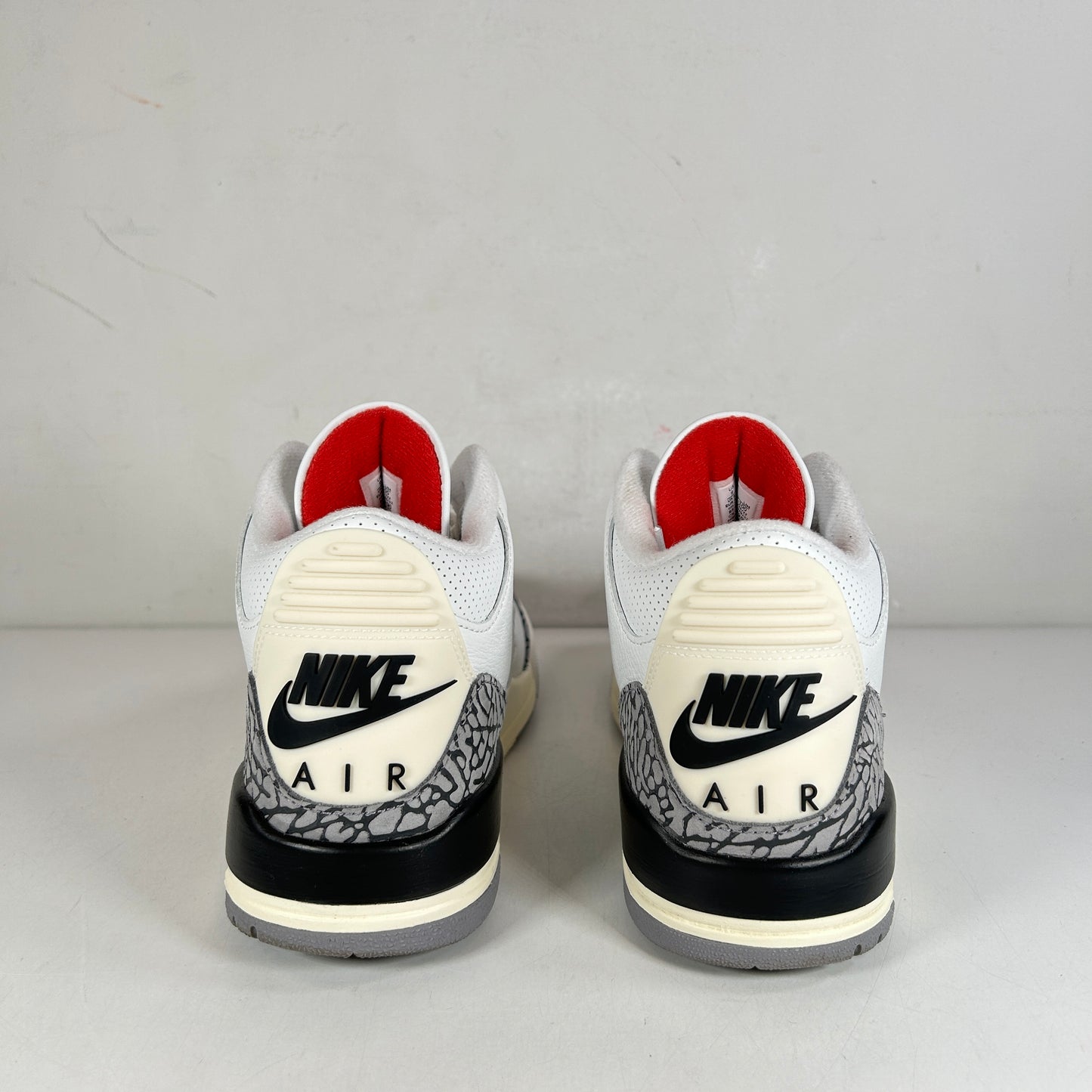 DN3707 100 Jordan 3 Retro White Cement Reimagined [USED] - 9 M (VNDS2)