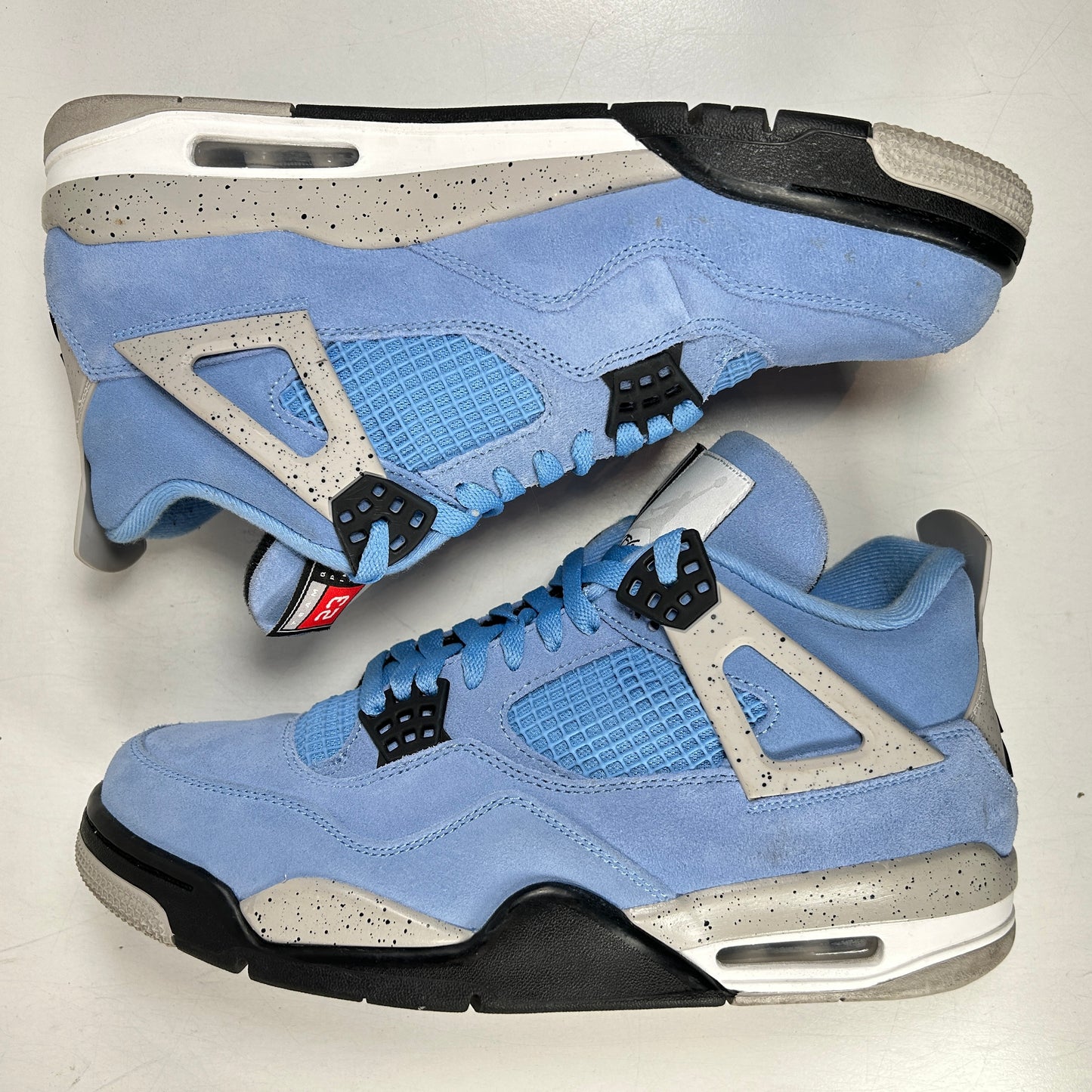 CT8527 400 Jordan 4 University Blue [USED] - 10 M (Used)