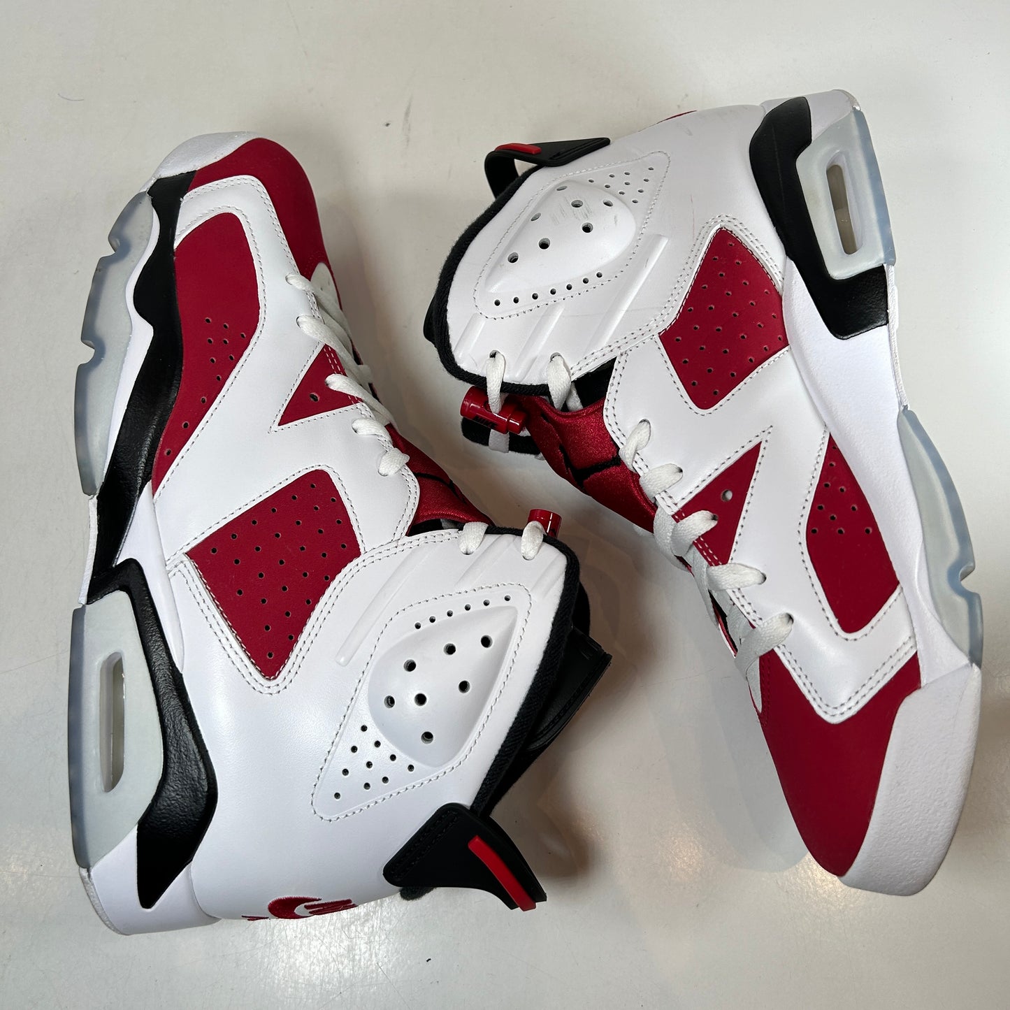 CT8529 106 Jordan 6 Retro Carmine (2021) [USED] - 11 M (Used2)