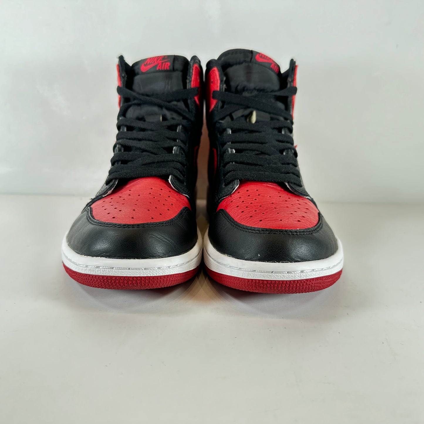 555088 001 Jordan 1 Retro High Bred Banned (2016) [USED] - 11 M (Used)