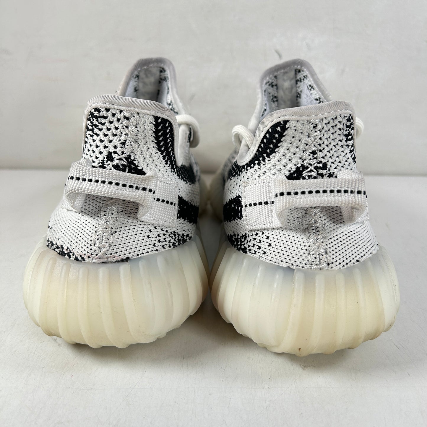 CP9654 Yeezy 350 V2 Zebra [USED] - 7.5 M (VNDS)