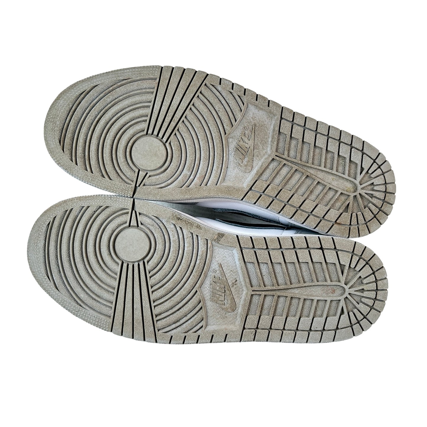 CZ0790 110 Jordan 1 Retro Low OG Barons [USED] - 9.5 M (Used)