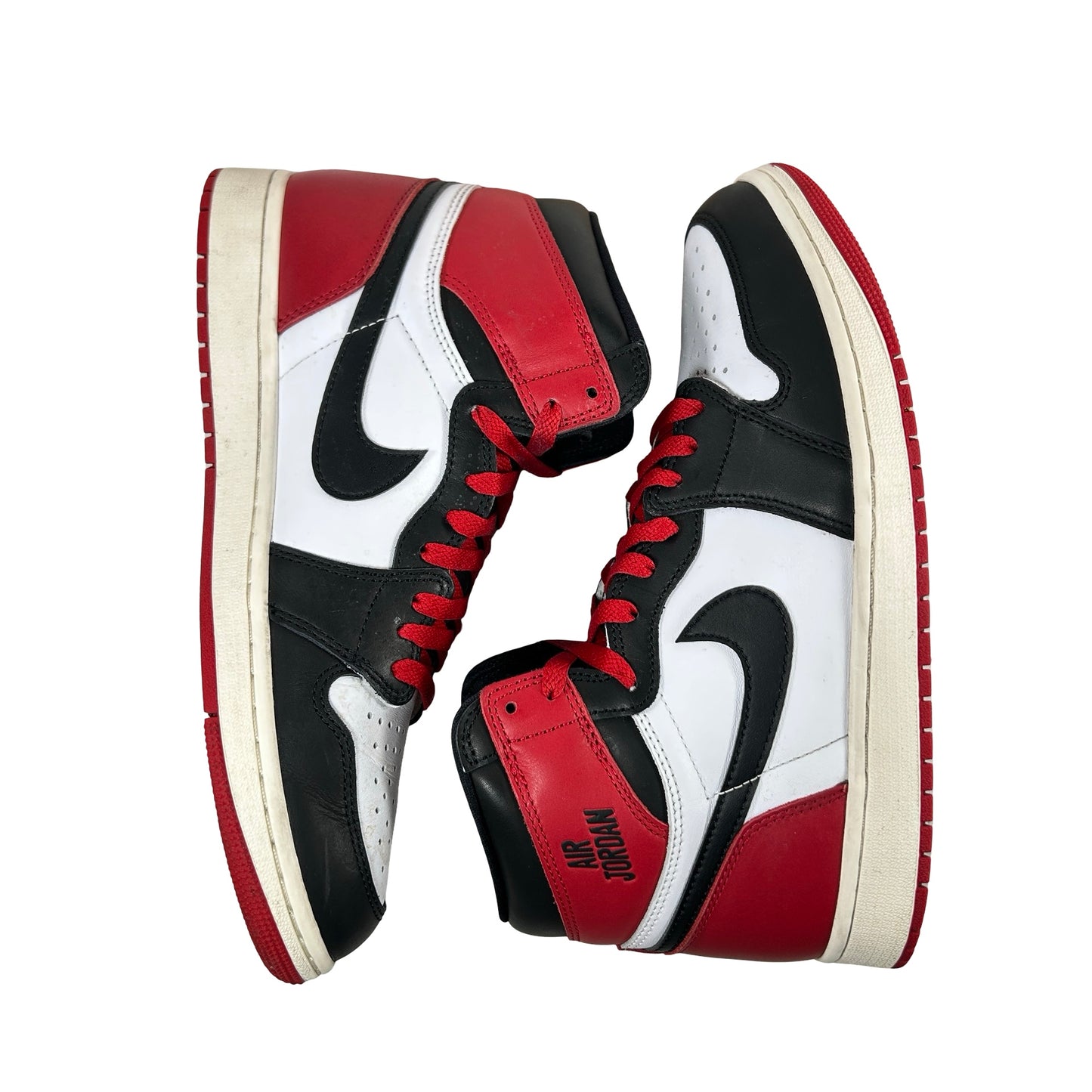 DZ5485 106 Jordan 1 Retro High OG Black Toe Reimagined [USED] - 10 M (Used10)