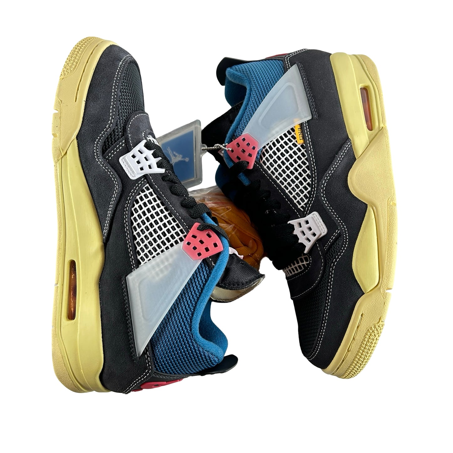 DC9533 001 Jordan 4 Union Off Noir [CONDITIONAL] - 8.5 M (Missing Paint Inner Left Midsole)