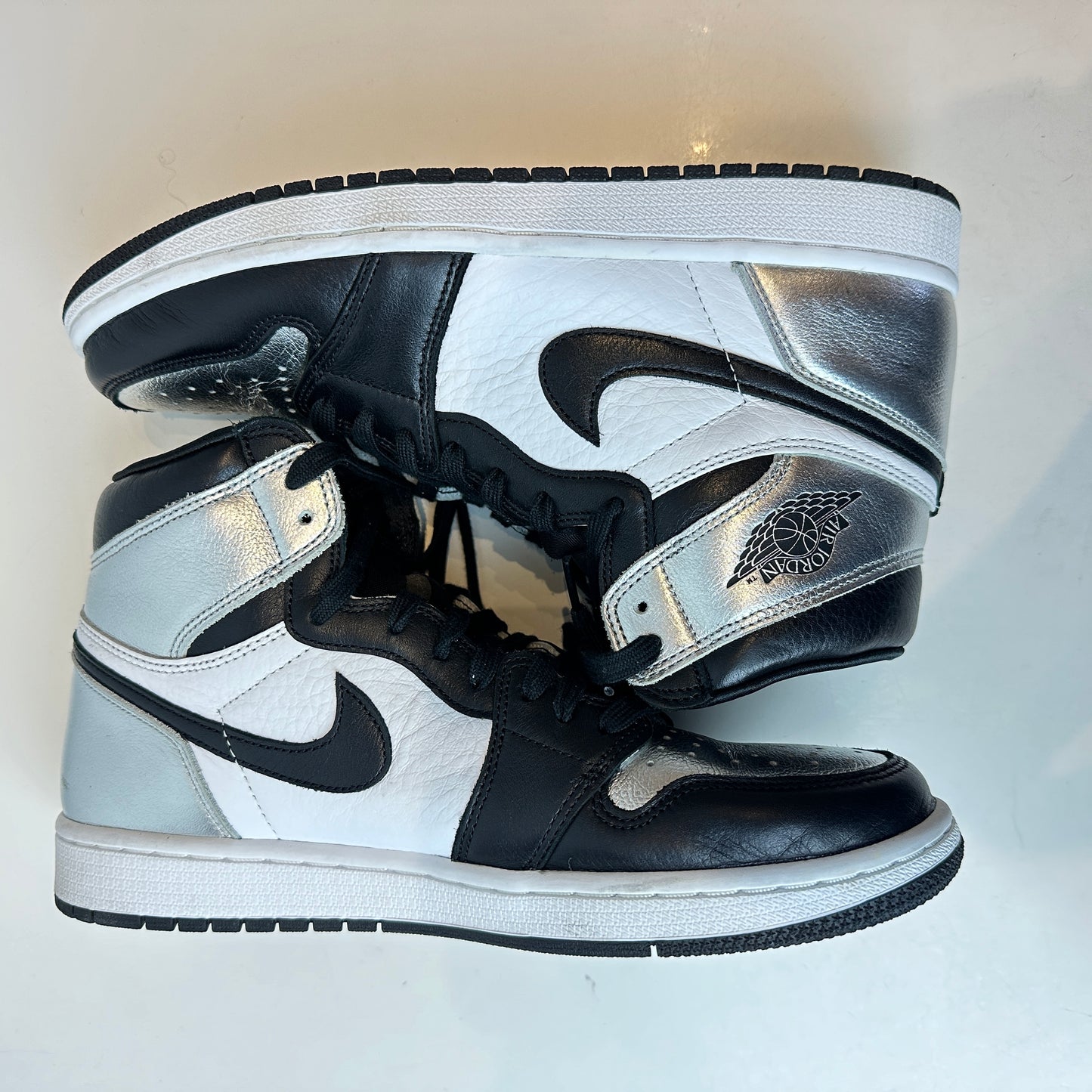 CD0461 001 Jordan 1 Retro High Silver Toe (Women's) [USED] - 10.5 W (Used)