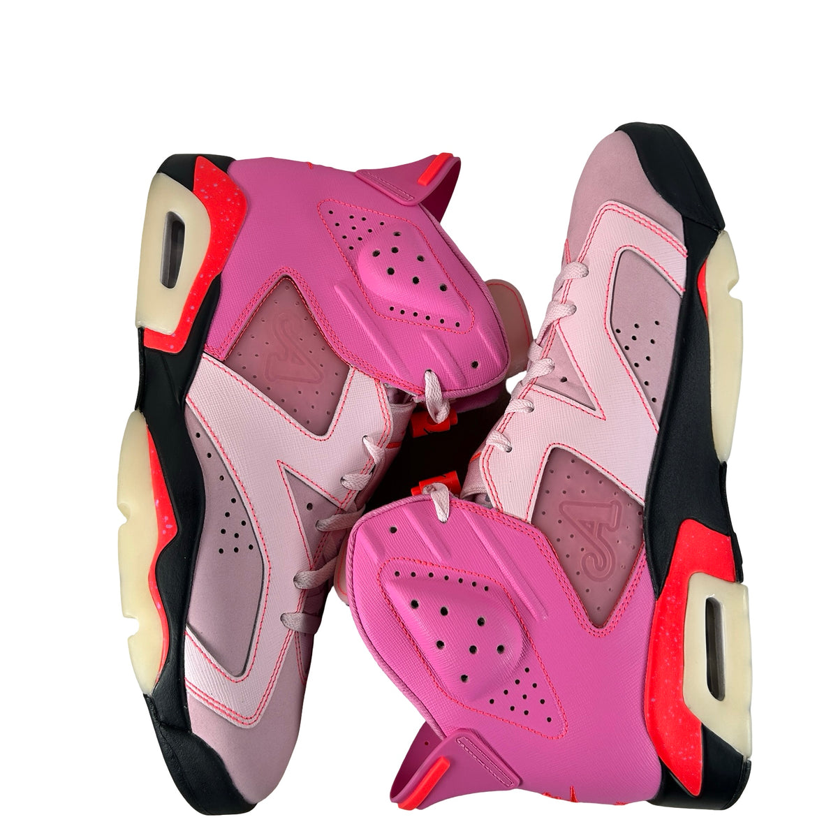 IQ5706 600 Jordan 6 Retro Awake NY Playful Pink [USED] - 13 M (Used)