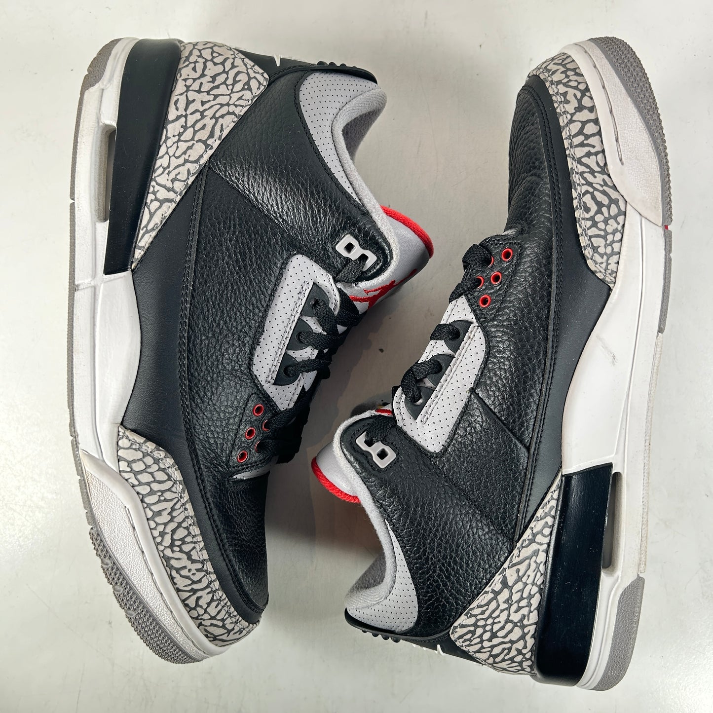 854262 001 Jordan 3 Black Cement 2018 [USED] - 11.5 M (Used3)