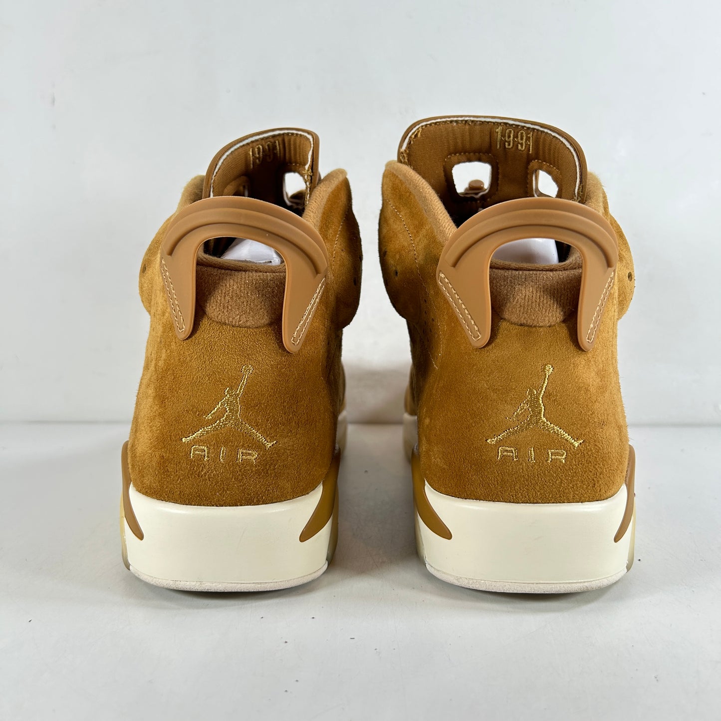 384664 705 Jordan 6 Retro Wheat [USED] - 11.5 M (VNDS)