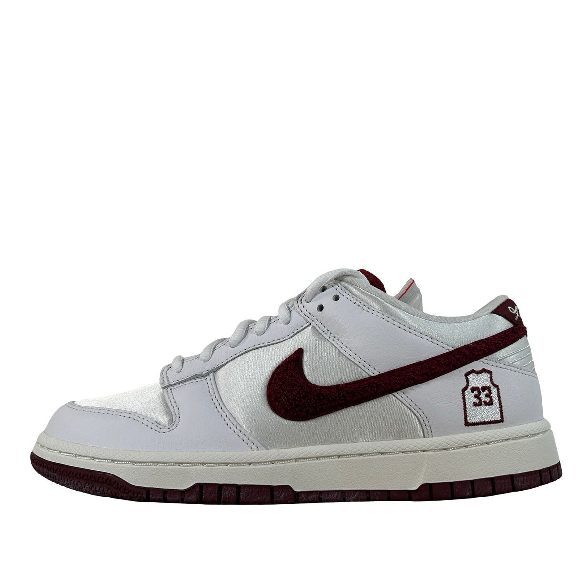 IV0263 100 Nike Dunk Low Protro Kobe Bryant Lower Merion Home - 8 M (Promo Sample)