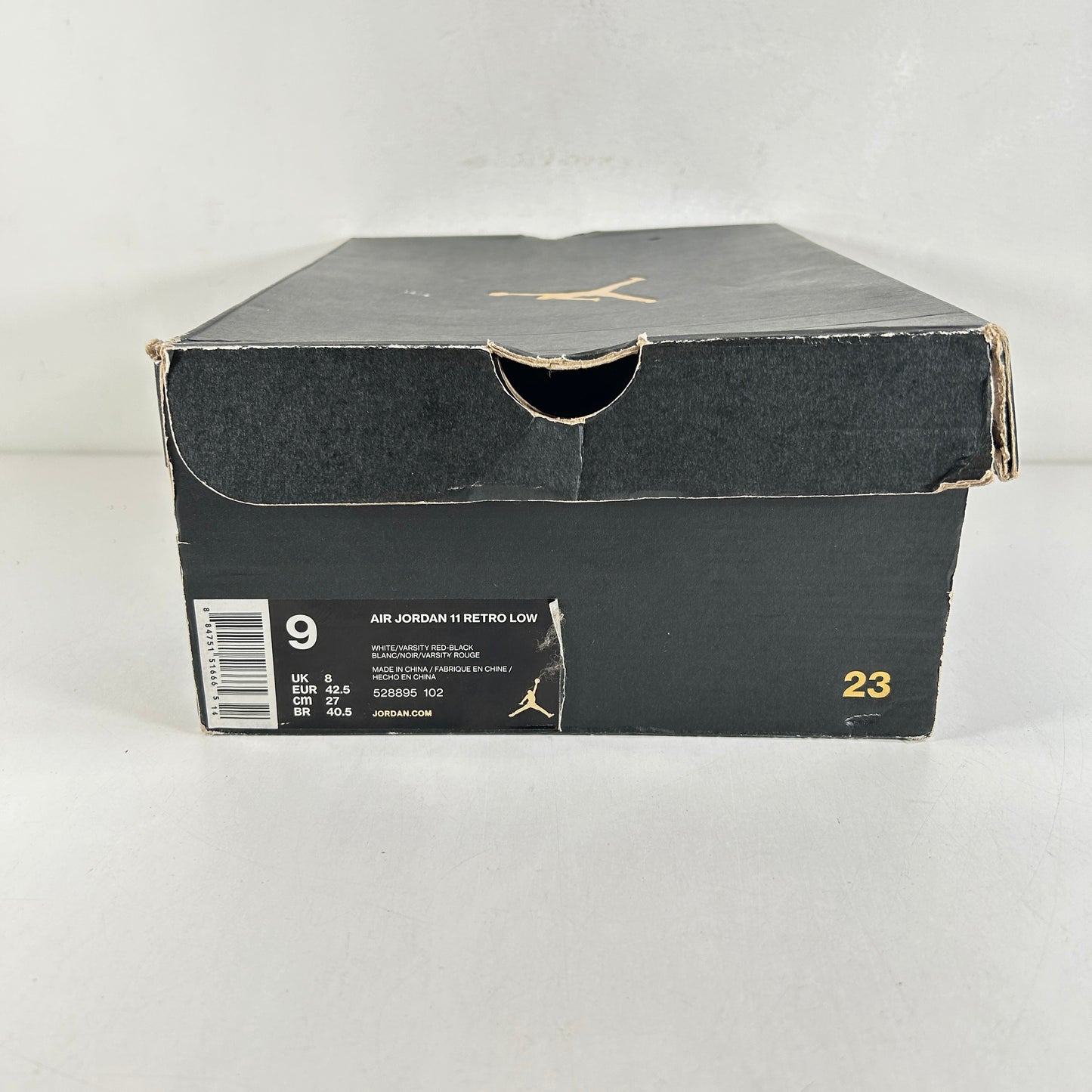 528895 102 Jordan 11 Retro Low Cherry (2016) [USED] - 9 M (Used)