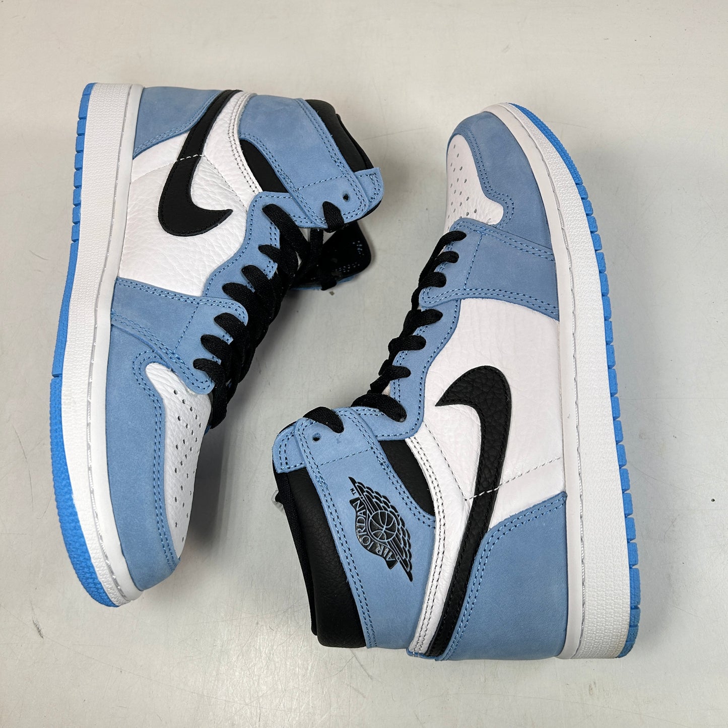 555088 134 Jordan 1 University Blue [USED] - 8.5 M (Used3)