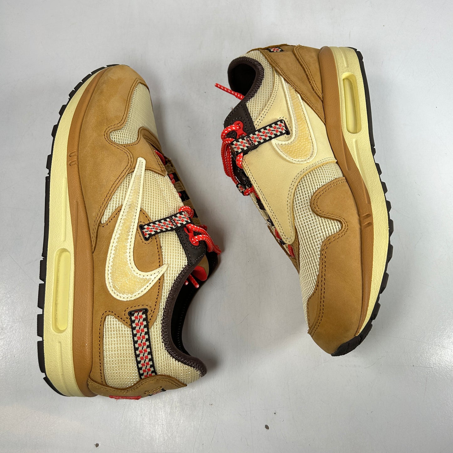 DO9392 701 Nike Air Max 1 Travis Scott Cactus Jack Trigo Limón Gota