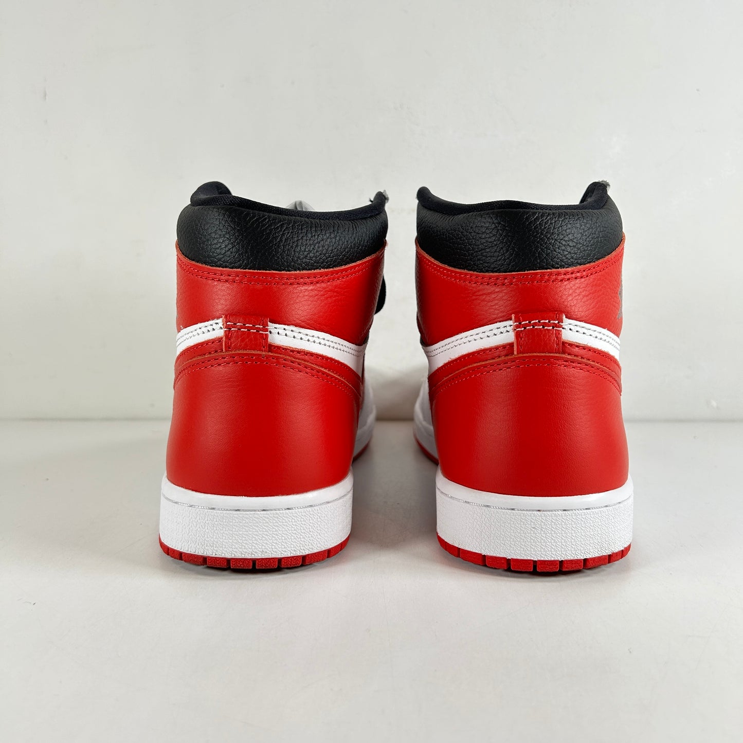 555088 161 Jordan 1 Retro High OG Patrimonio