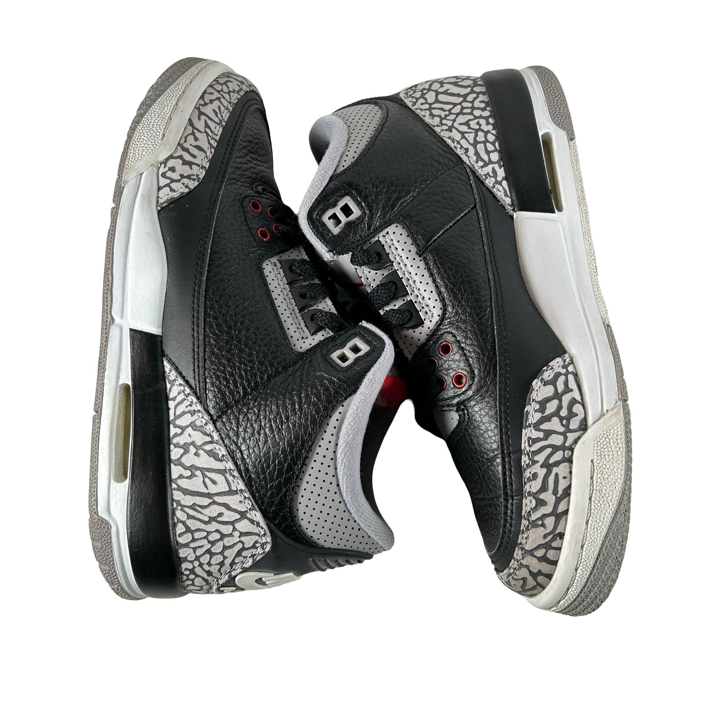 854261 001 Jordan 3 Black Cement GS [USED] - 5.5 Y (Used)
