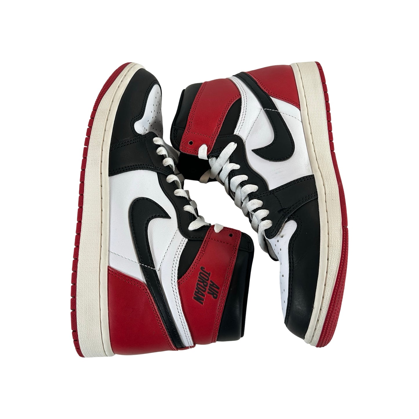DZ5485 106 Jordan 1 Retro High OG Black Toe Reimagined [USED] - 9.5 M (Used5)