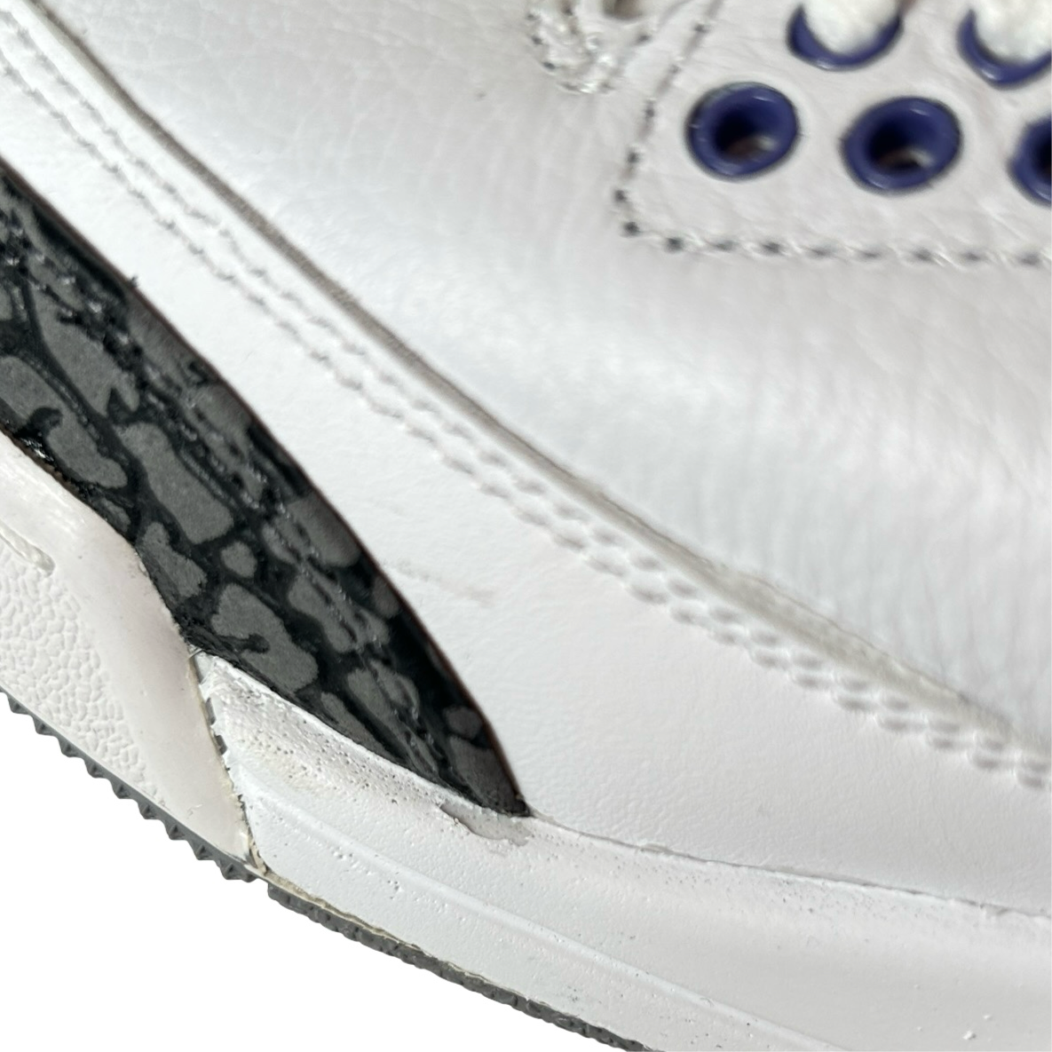 DM0967 105 Jordan 3 Retro Dark Iris (GS) [CONDITIONAL] - 4.5 Y (Factory Defects)