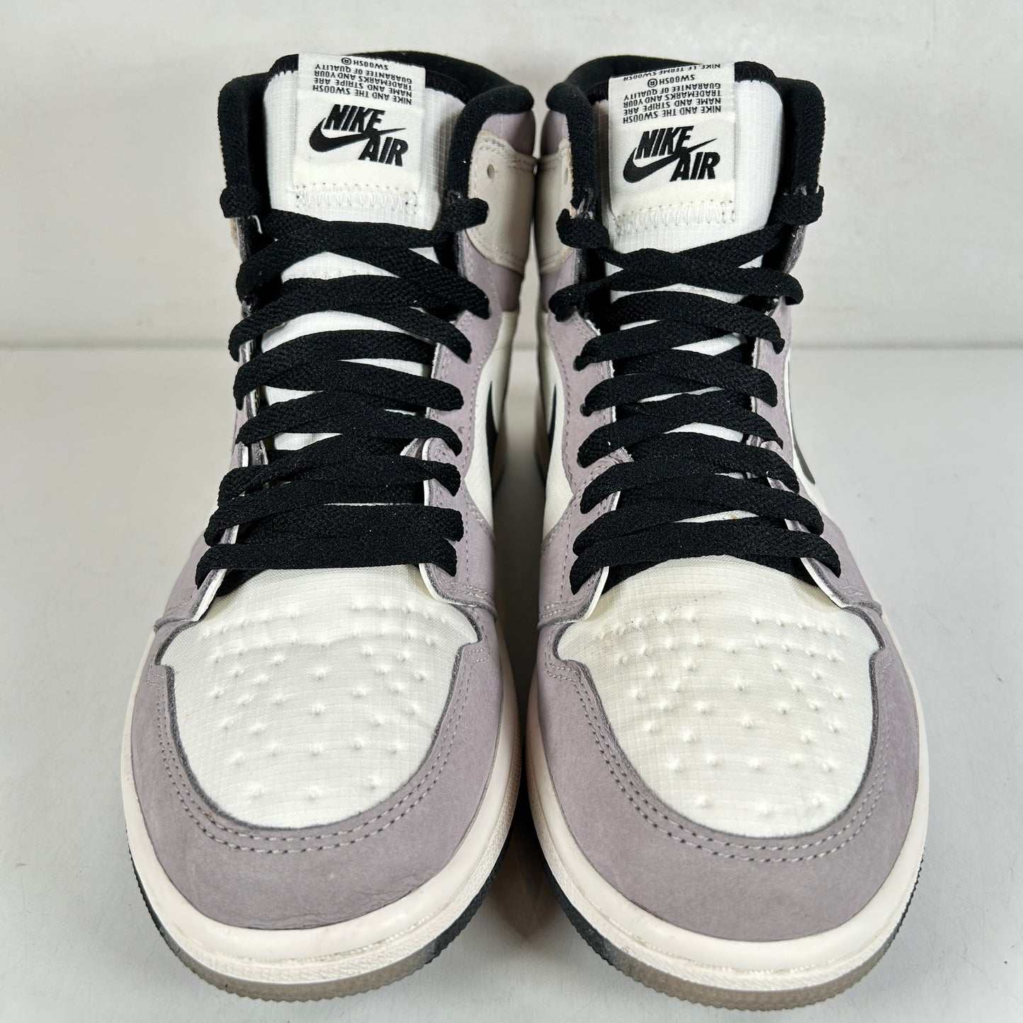 DB2889 100 Jordan 1 Retro High Element Gore-Tex Light Bone [USED] - 8.5 M (VNDS)