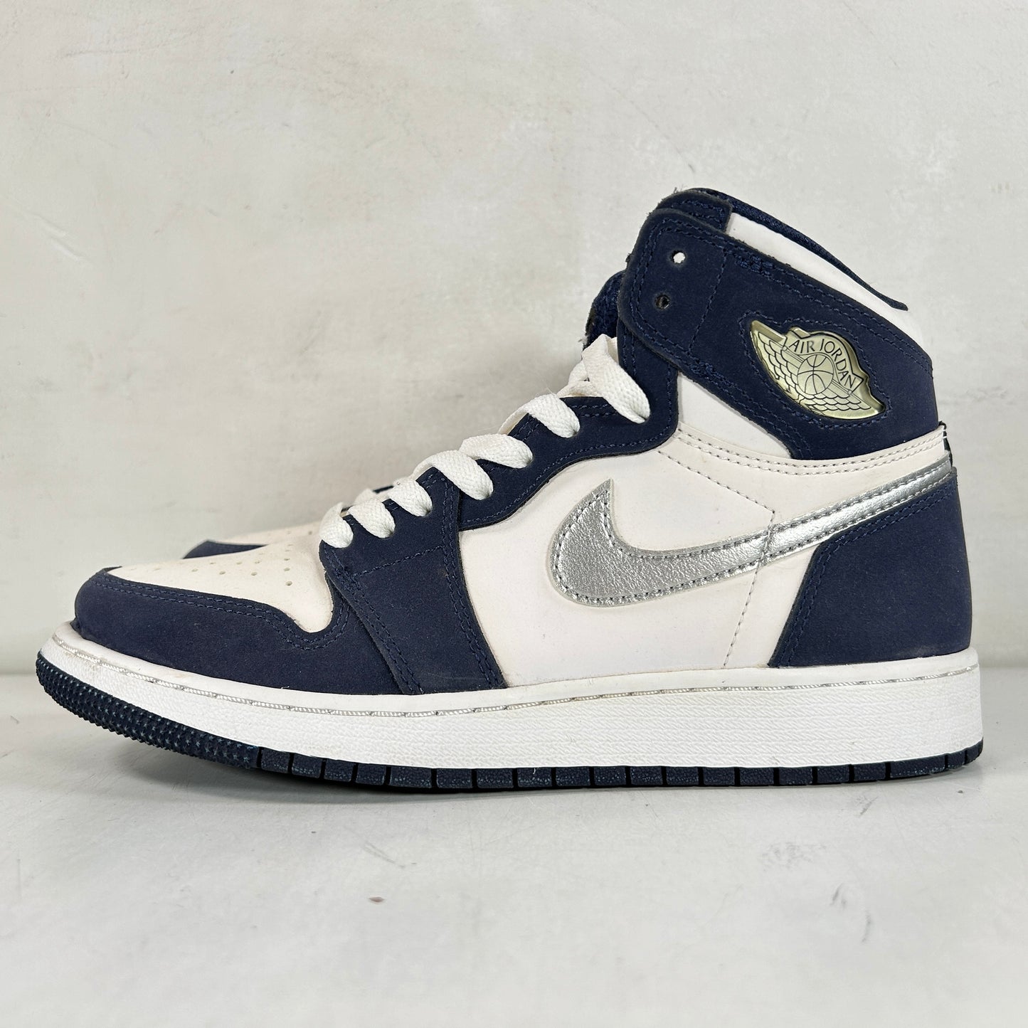 575441 141 Jordan 1 Retro High CO Japan Midnight Navy (GS) [USED] - 6.5 Y (Used)