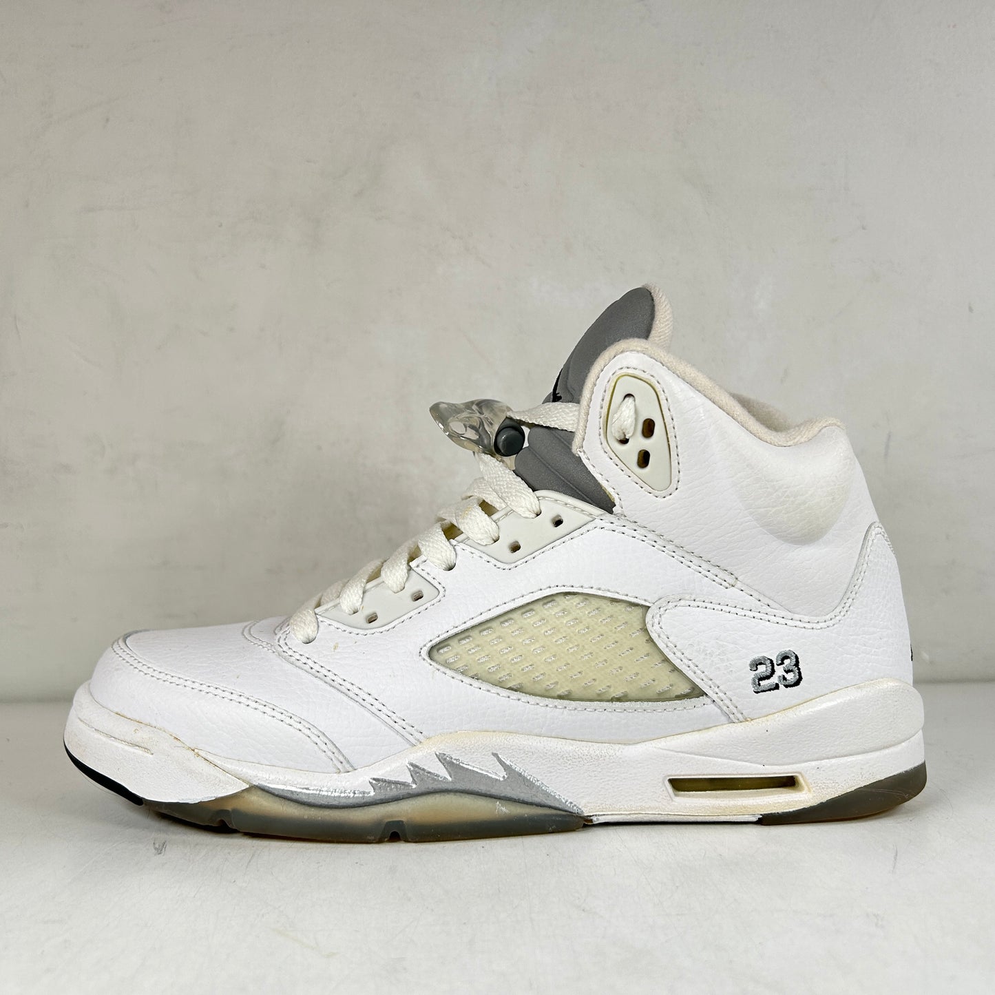 440888 130 Jordan 5 Retro Metallic White (2015) (GS) [USED] - 7 Y (Used)