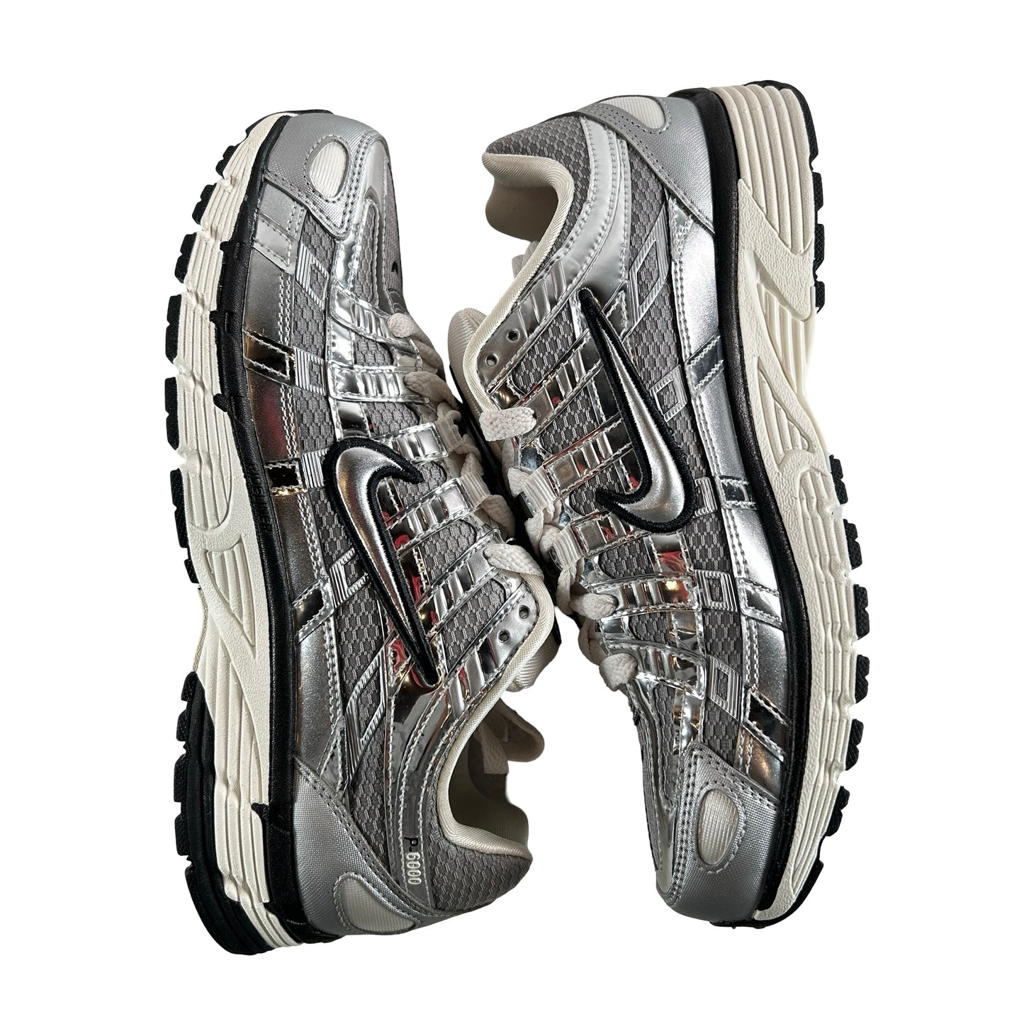 CN0149 001 Nike P-6000 Metallic Silver [USED] - 6 M (VNDS)