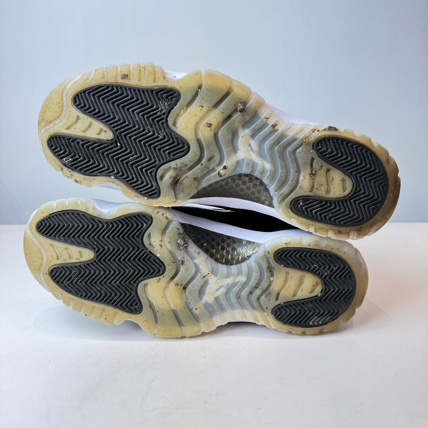 CT8012 170 Jordan 11 Retro DMP Defining Moments (2023) [USED] - 11.5 M (Used)
