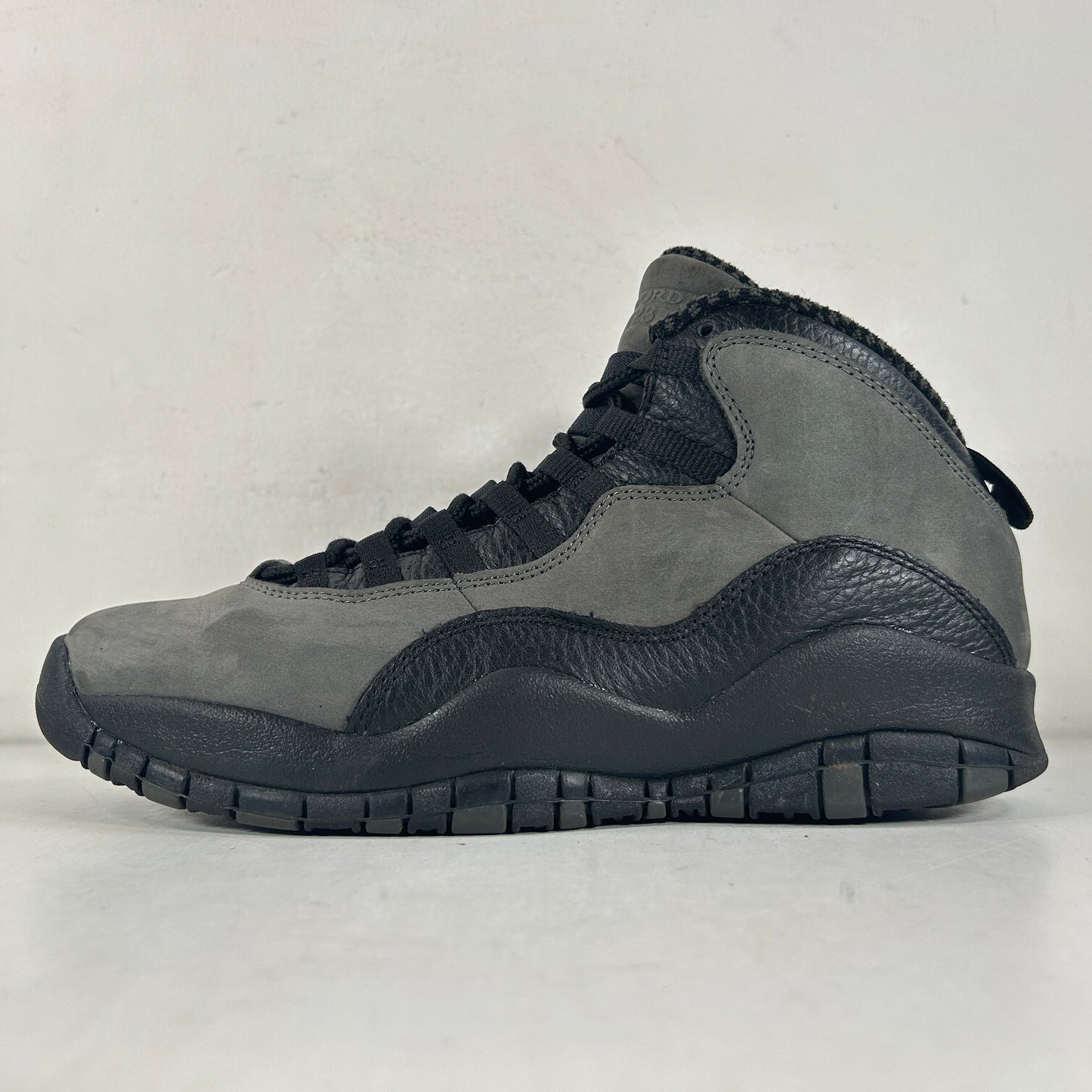 310805 002 Jordan 10 Retro Shadow (2018) [USED] - 9 M (Used) (No Box)