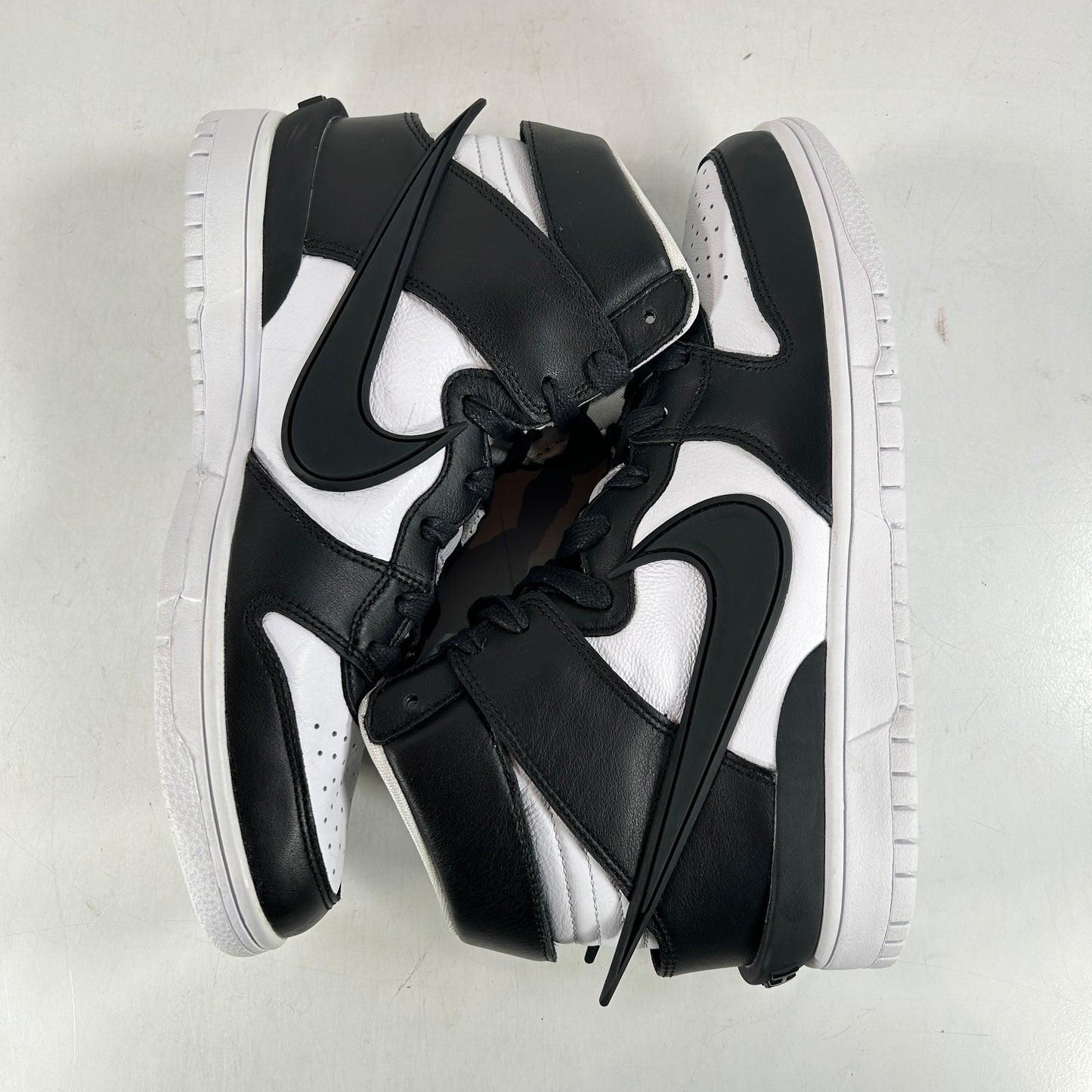 CU7544 001 Nike Dunk High AMBUSH Black White [CONDITIONAL] - 8 M (Left Midsole Yellowing)