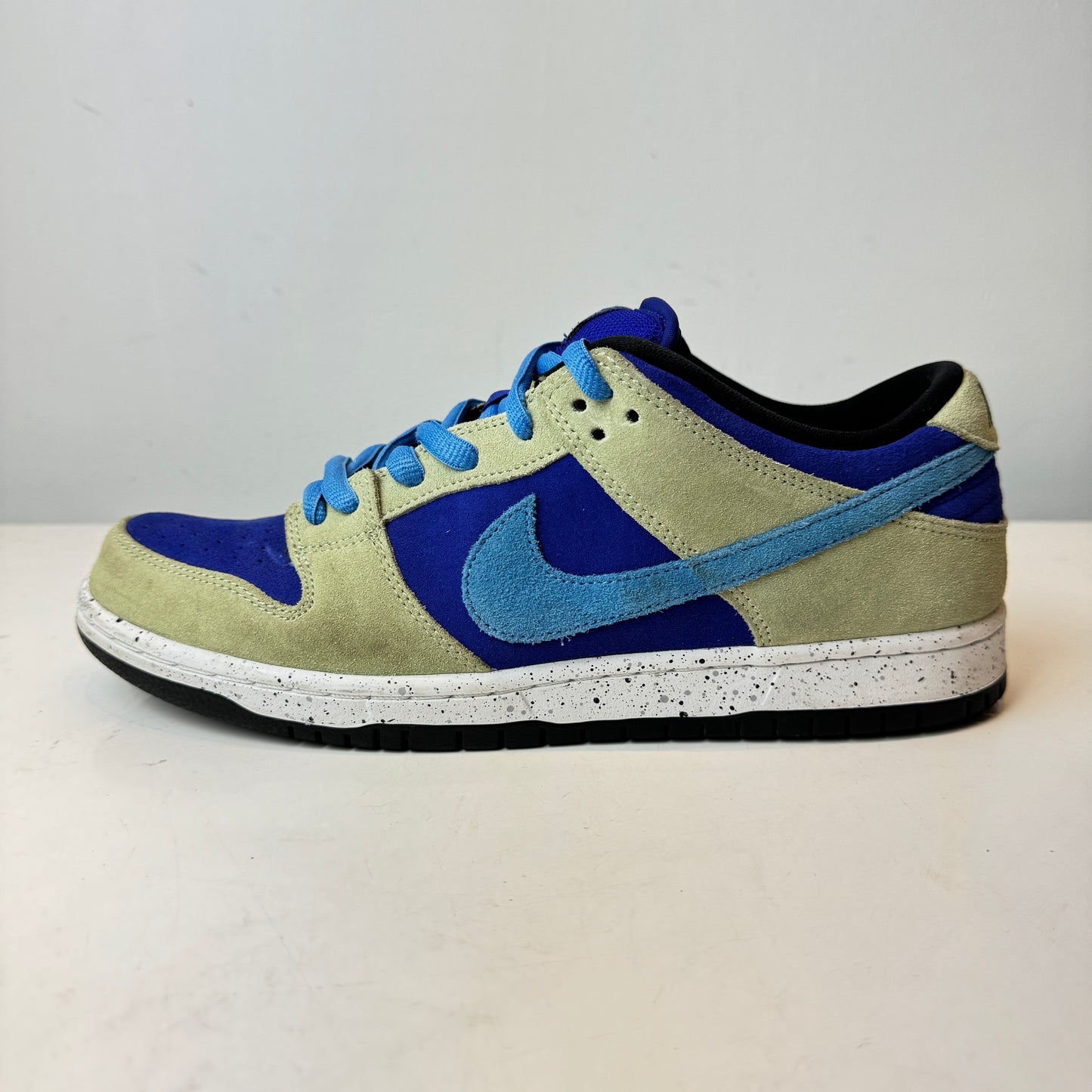 BQ6817 301 Nike SB Dunk Low ACG Celadon [USED] - 10 M (Used)