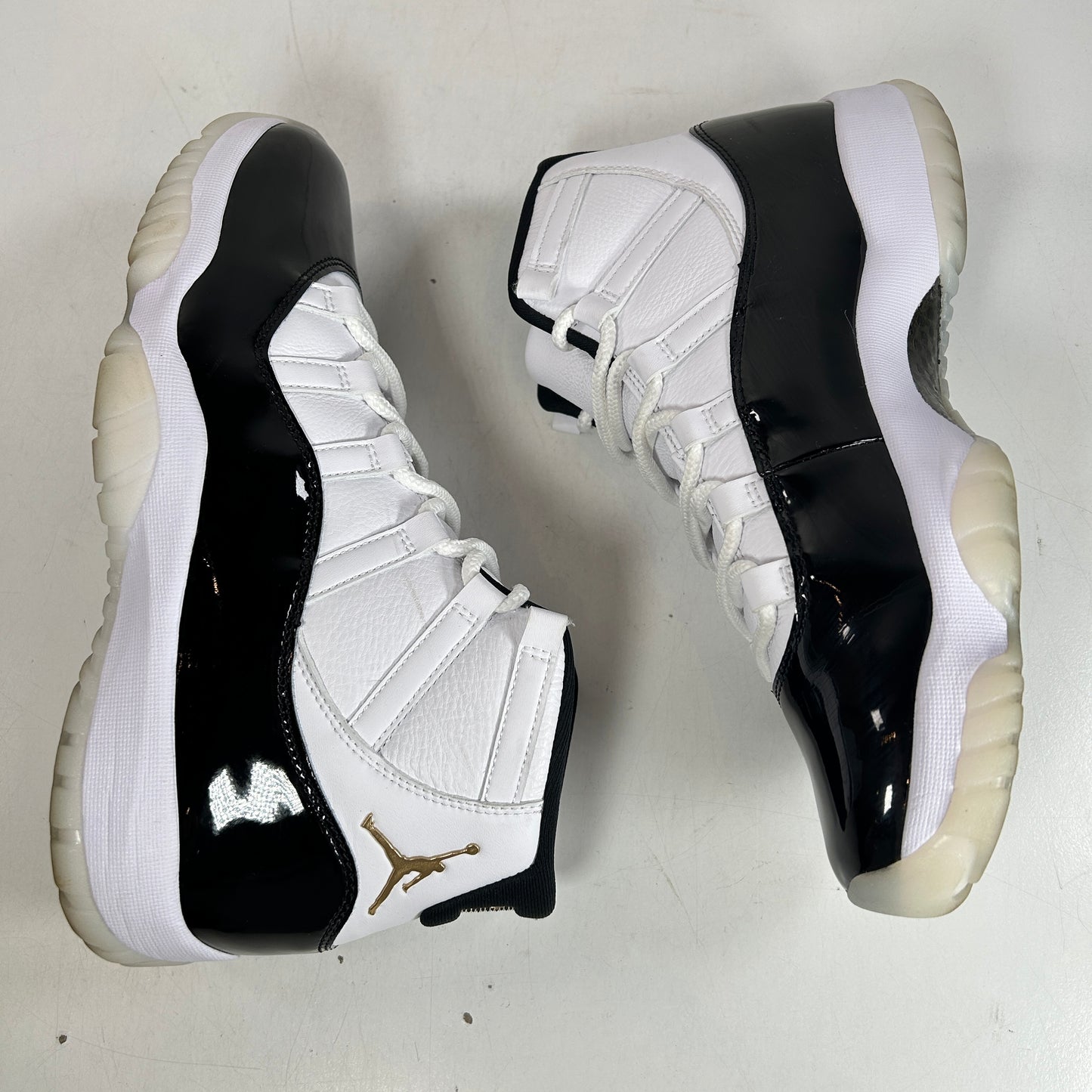 CT8012 170 Jordan 11 Retro DMP Defining Moments (2023) [USED] - 10 M (Used)