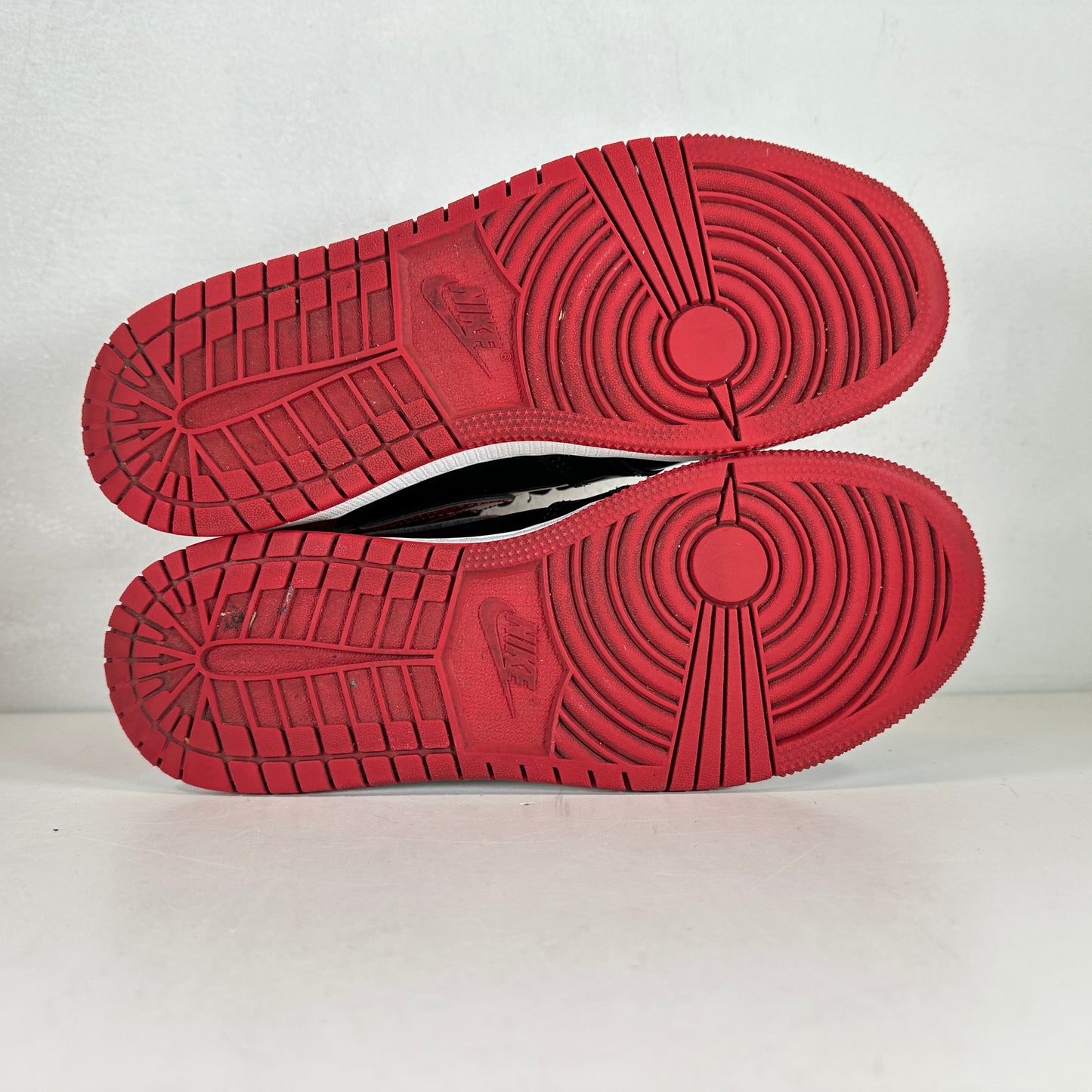 575441 063 Jordan 1 Retro High OG Patent Bred (GS) [USED] - 5.5 Y (Used)