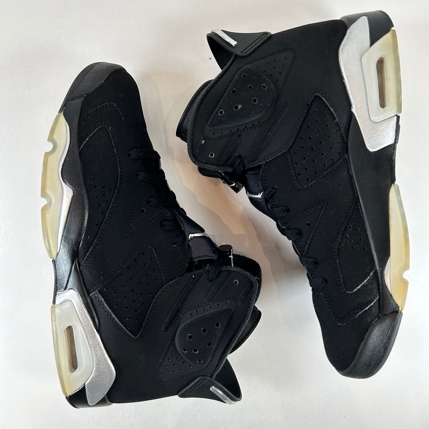 DX2836 001 Jordan 6 Retro Metallic Silver [USED] - 9.5 M (Used)
