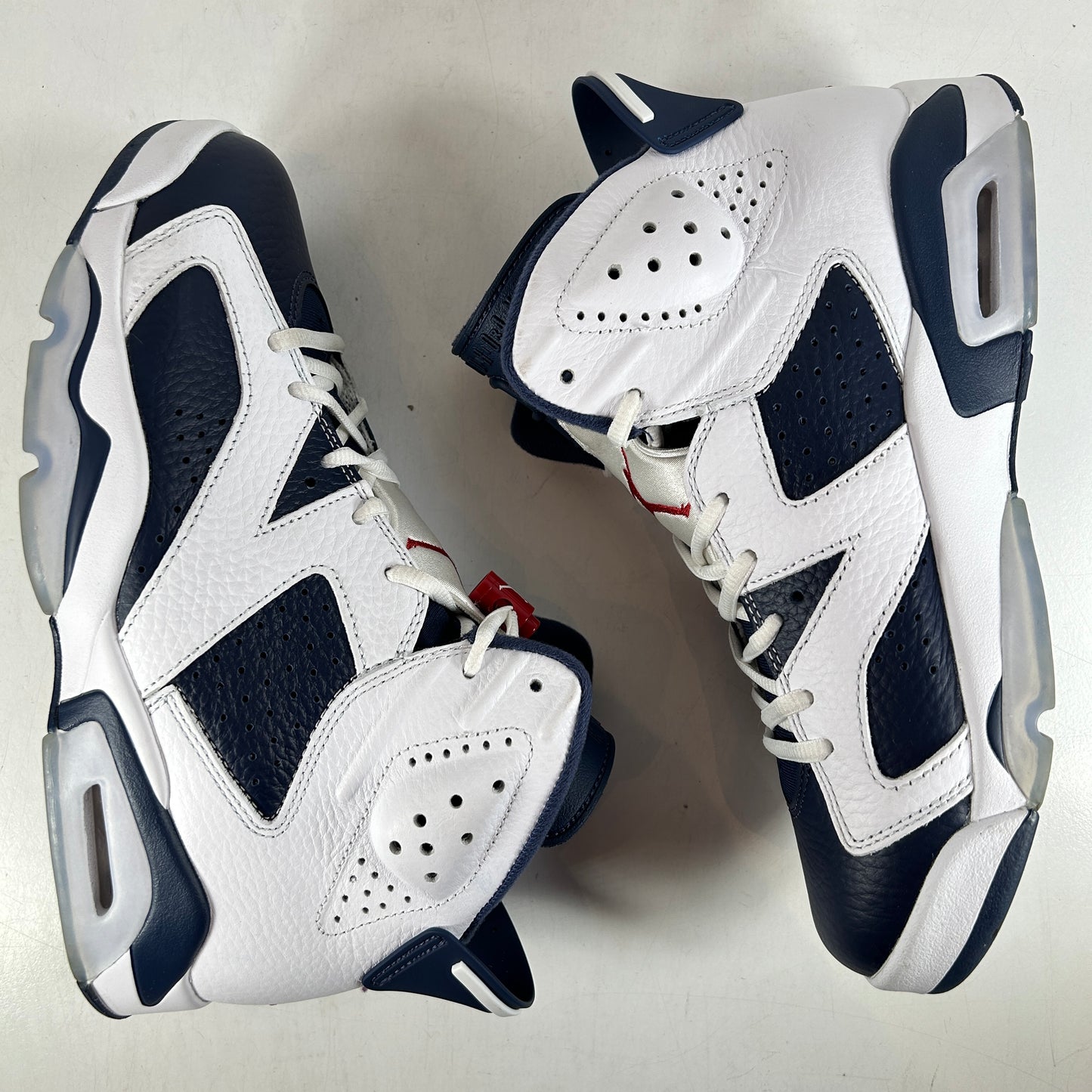 CT8529 164 Jordan 6 Retro Olympic (2024) - 8 M (Used)