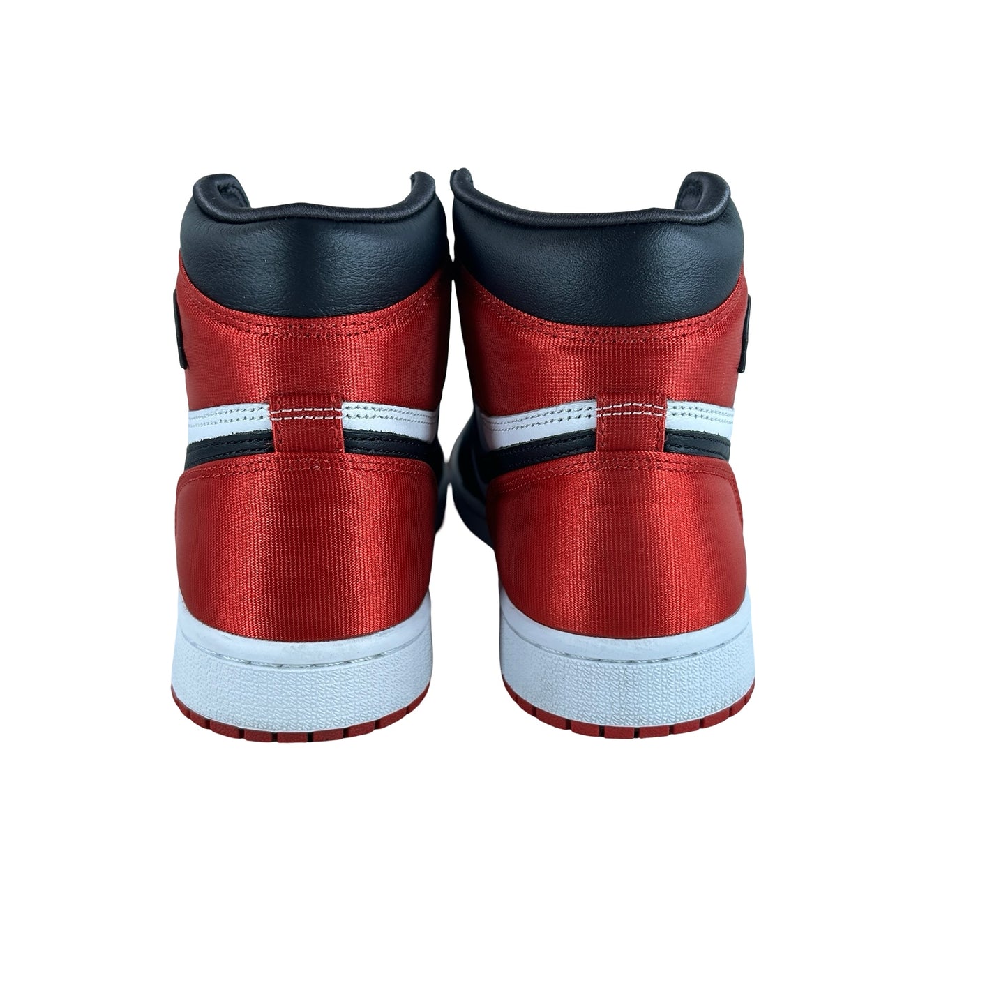 CD0461 016 AJ1 Puntera Negra Satén