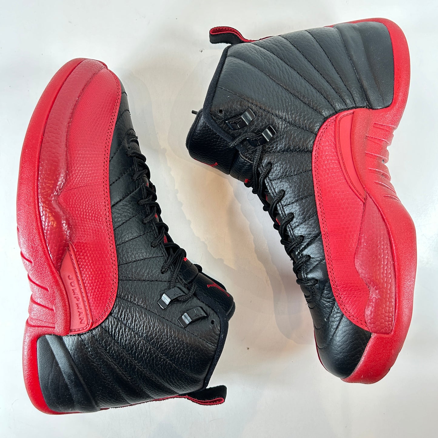 130690 002 Jordan 12 Retro Flu Game (2016) [USED] - 8 M (Used)