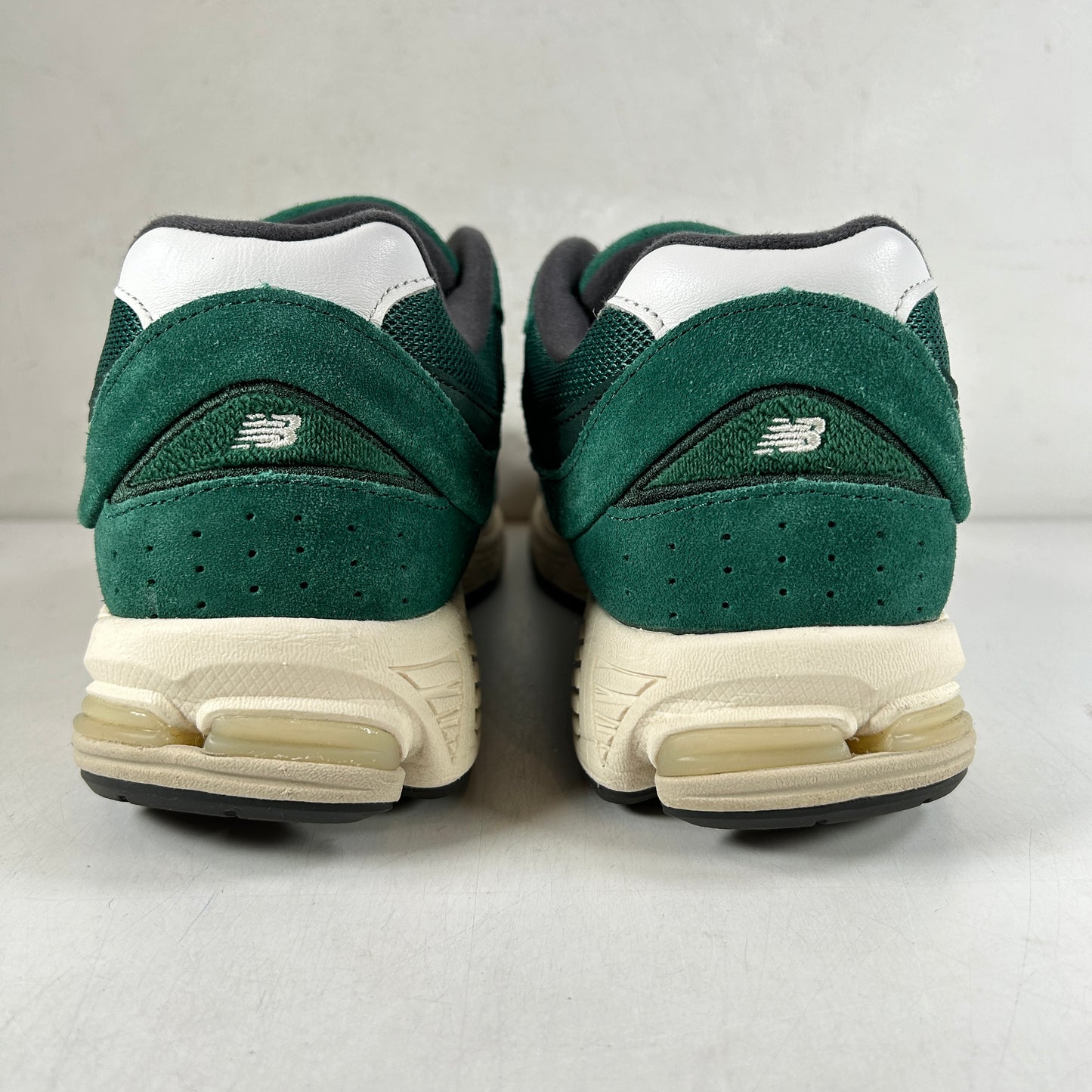 M2002RHB New Balance 2002R Nightwatch Green [USED] - 10.5 M (Used)