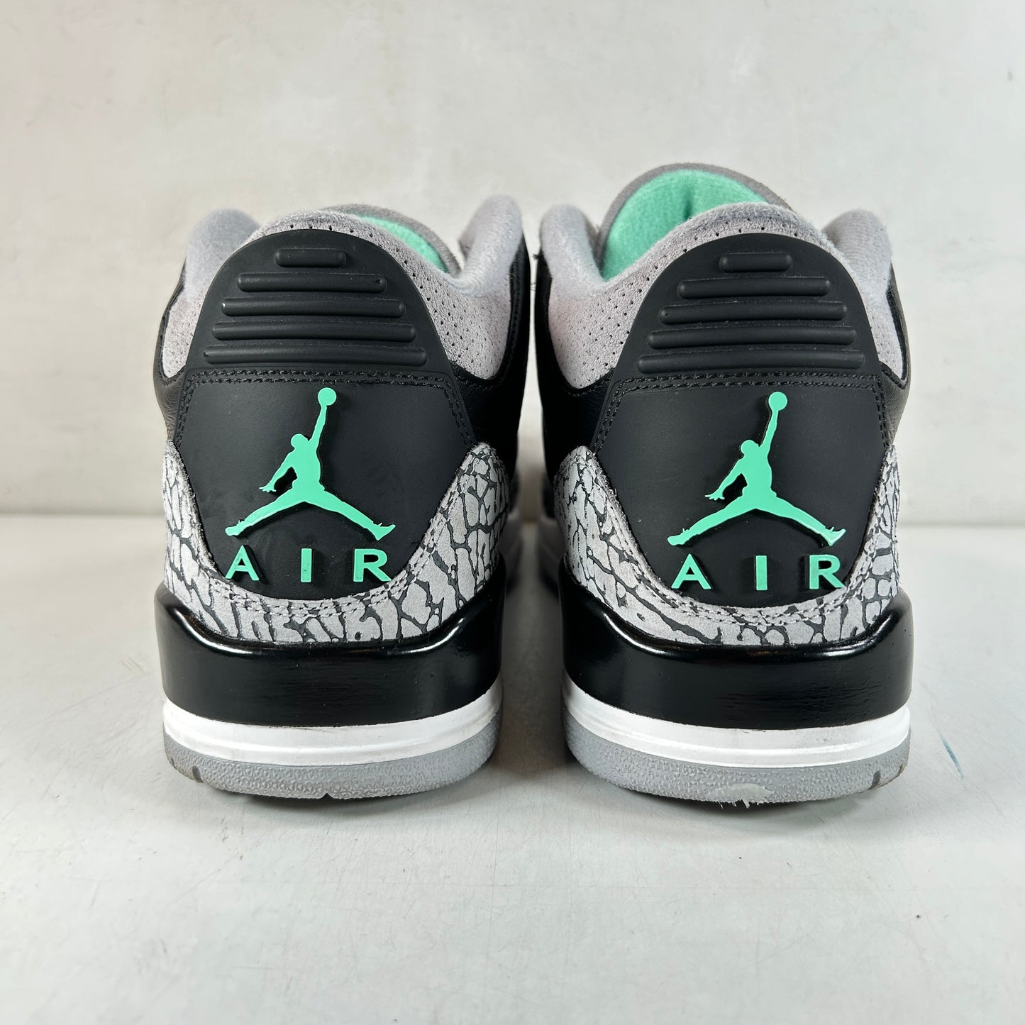 CT8532 031 Jordan 3 Retro Green Glow [USED] - 9 M (Used) (No Box)