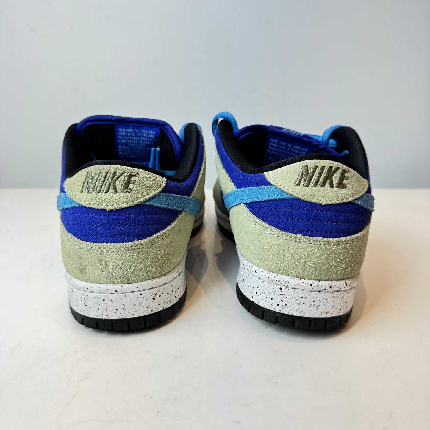 BQ6817 301 Nike SB Dunk Low ACG Celadon [USED] - 10 M (Used)