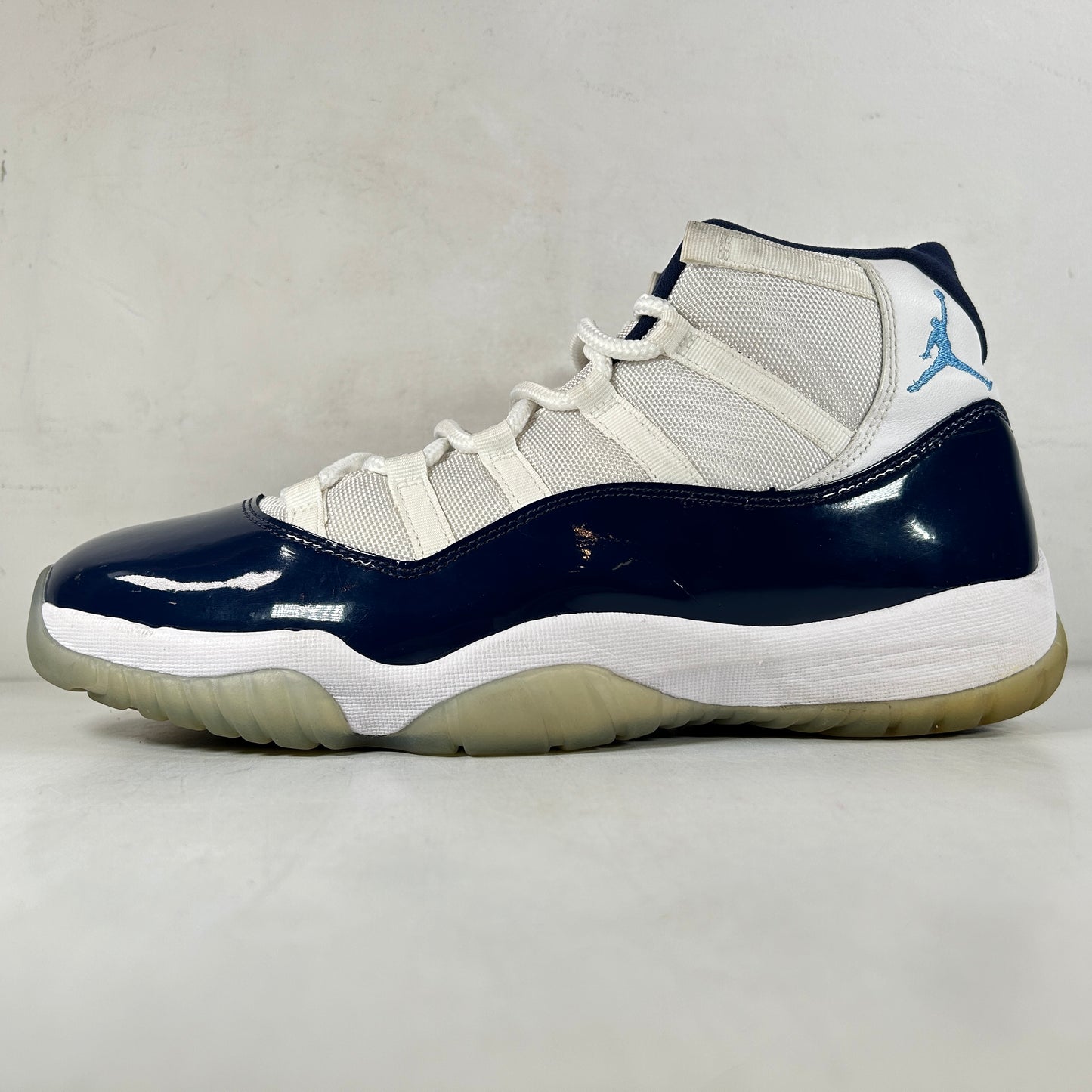 378037 123 Jordan 11 Retro UNC Win Like 82 [USED] - 13 M (Used) (No Box)