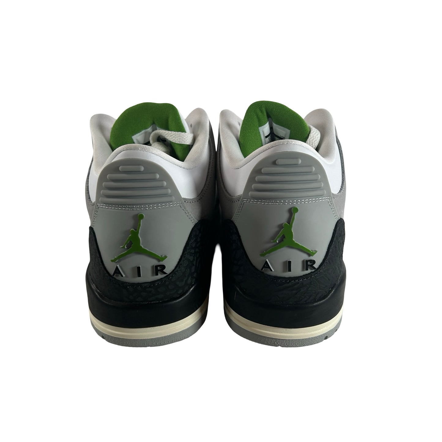 136064 006 Jordan 3 Retro Chlorophyll - 11.5 M (Yellowing)