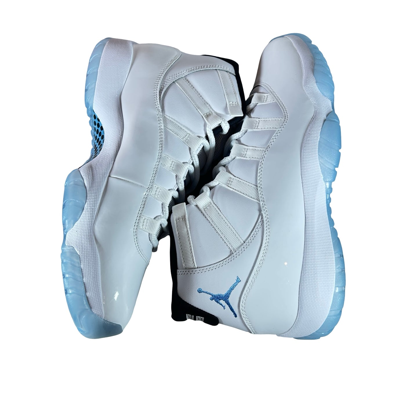 CT8012 104 Jordan 11 Retro Legend Blue (2024) - 9.5 M (B Grade)