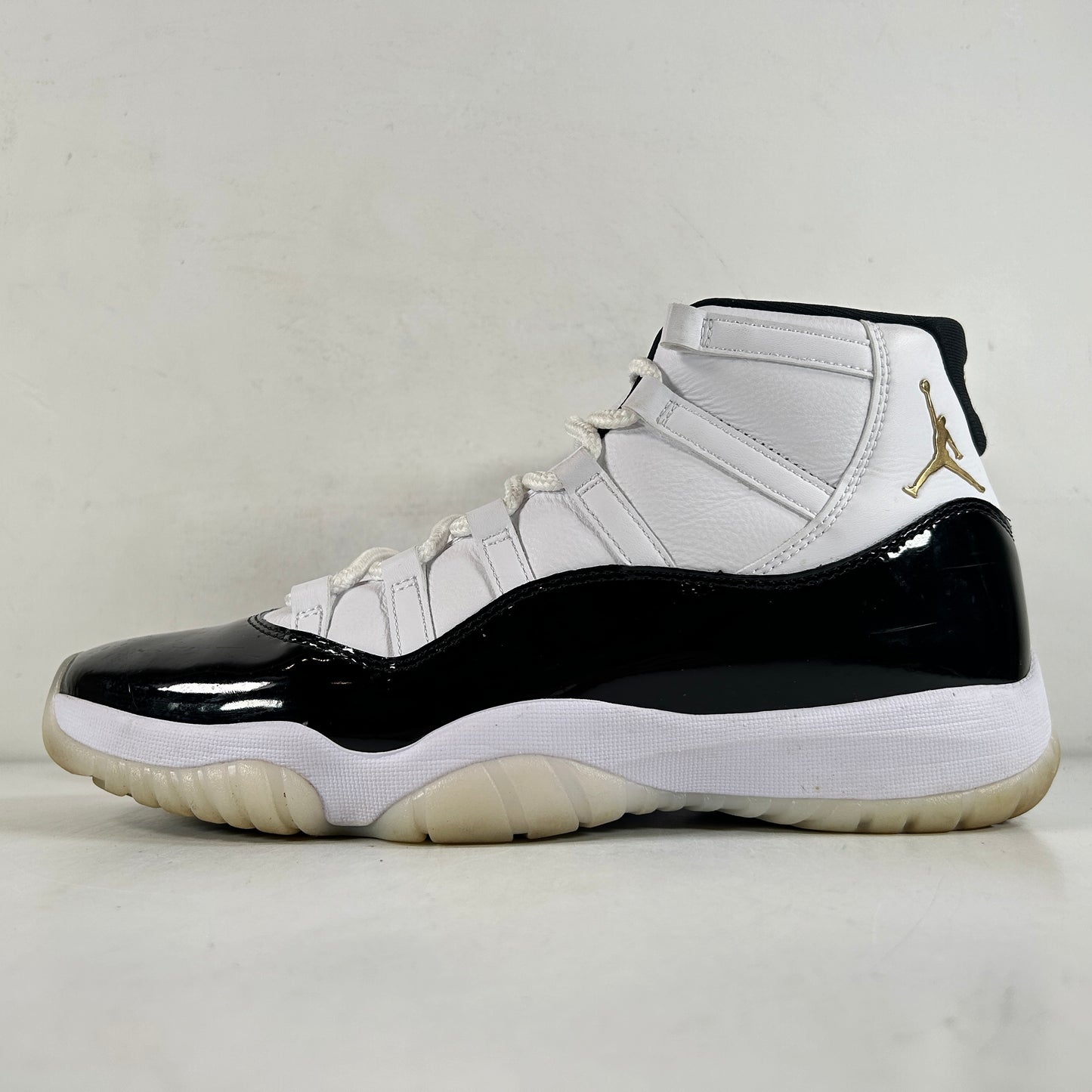 CT8012 170 Jordan 11 Retro DMP Defining Moments (2023) [USED] - 11.5 M (Used2)