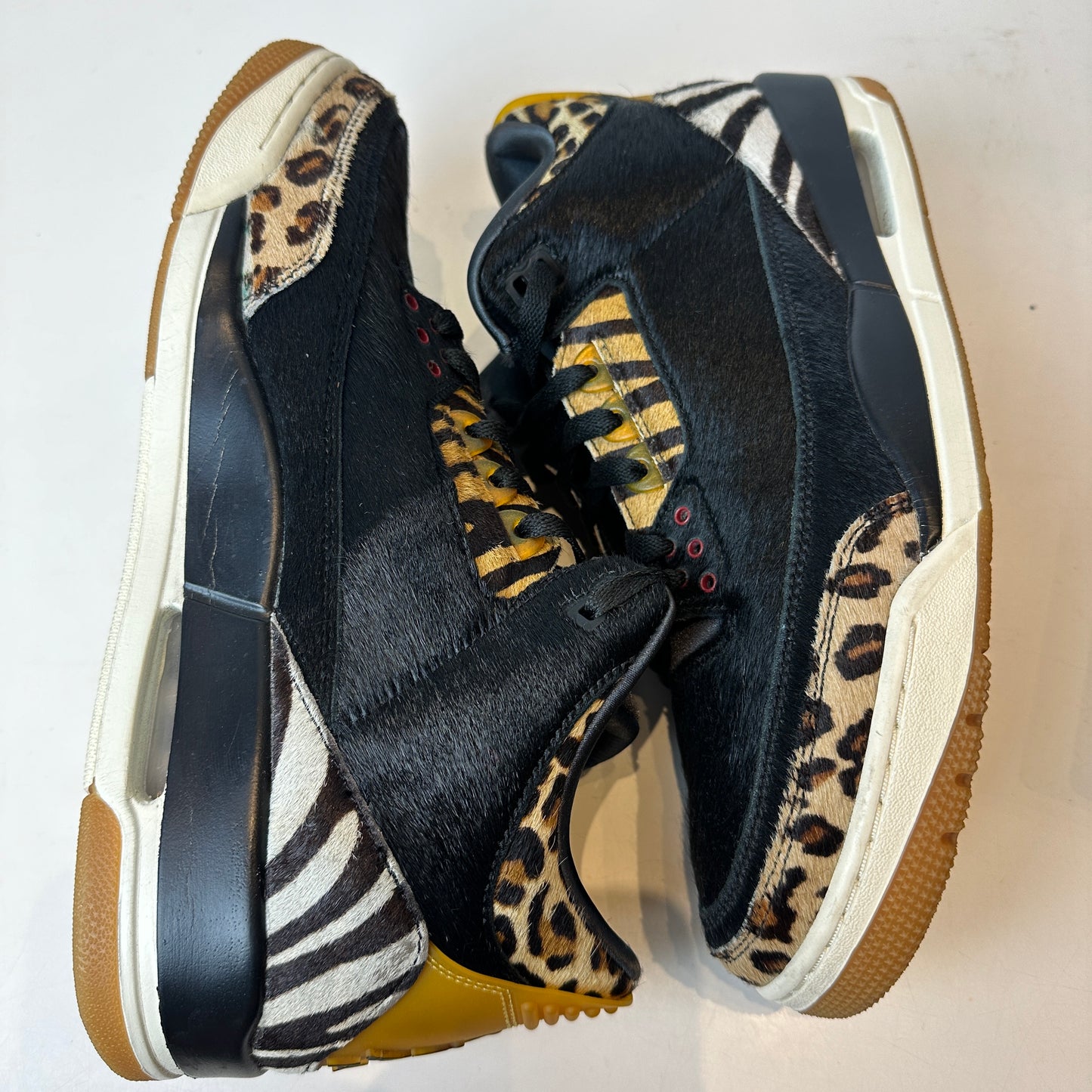 CK4344 002 Jordan 3 Retro Instinto Animal