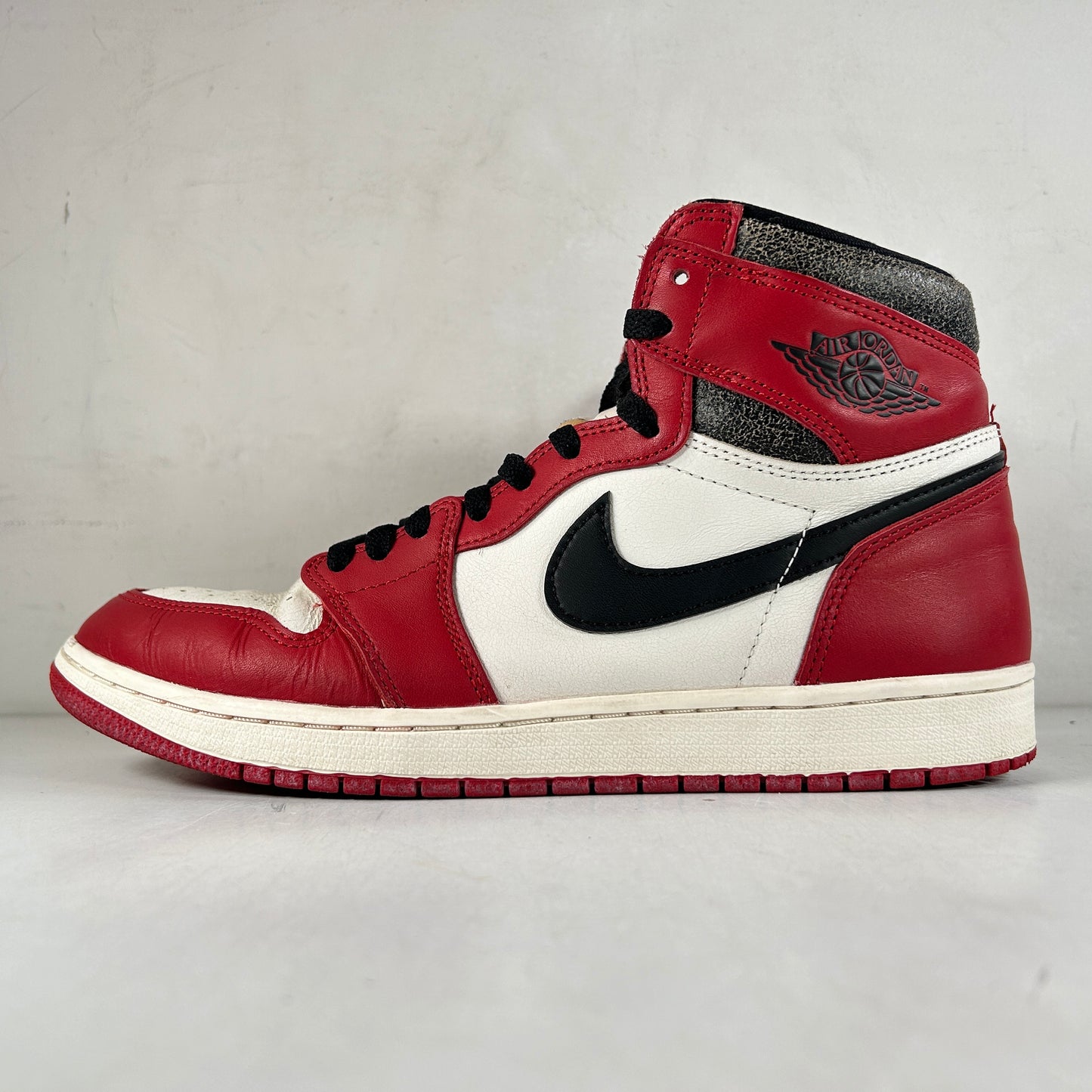 DZ5485 612 Jordan 1 Retro High OG Chicago Lost and Found [USED] - 11 M (Used2)