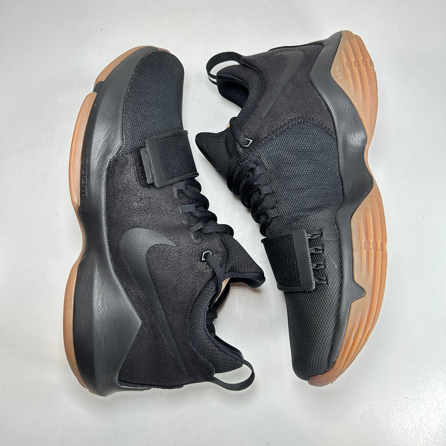 878627 004 Nike PG 1 Black Gum [USED] - 9 M (Used)