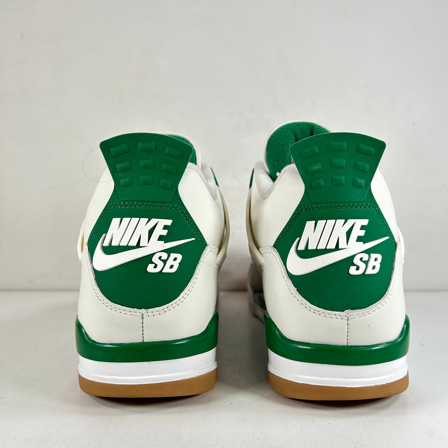 DR5415 103 Jordan 4 Retro SB Pine Green [USED] - 12 M (Used)